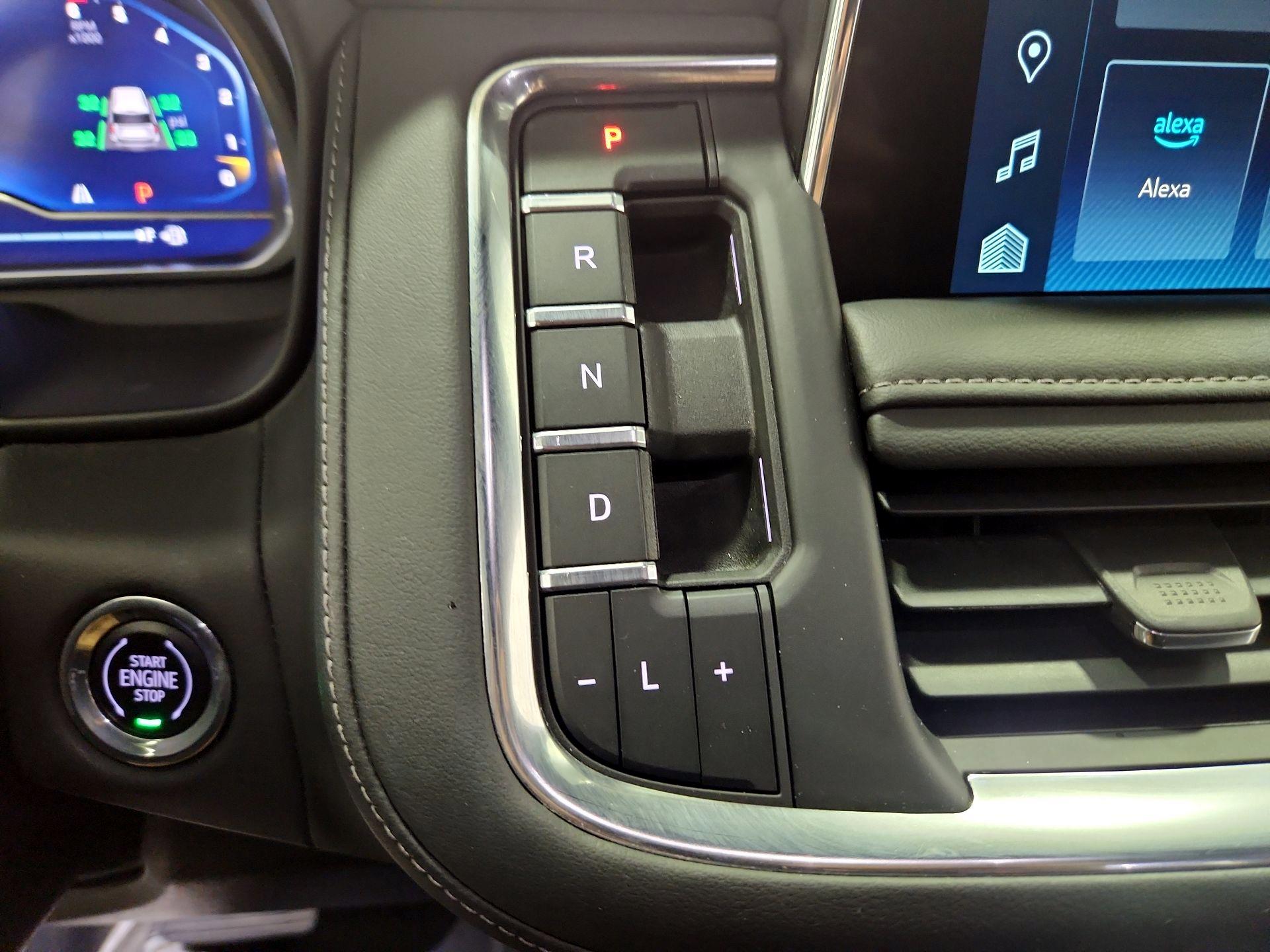 Thumbnail: 2023 Chevrolet Tahoe - 17