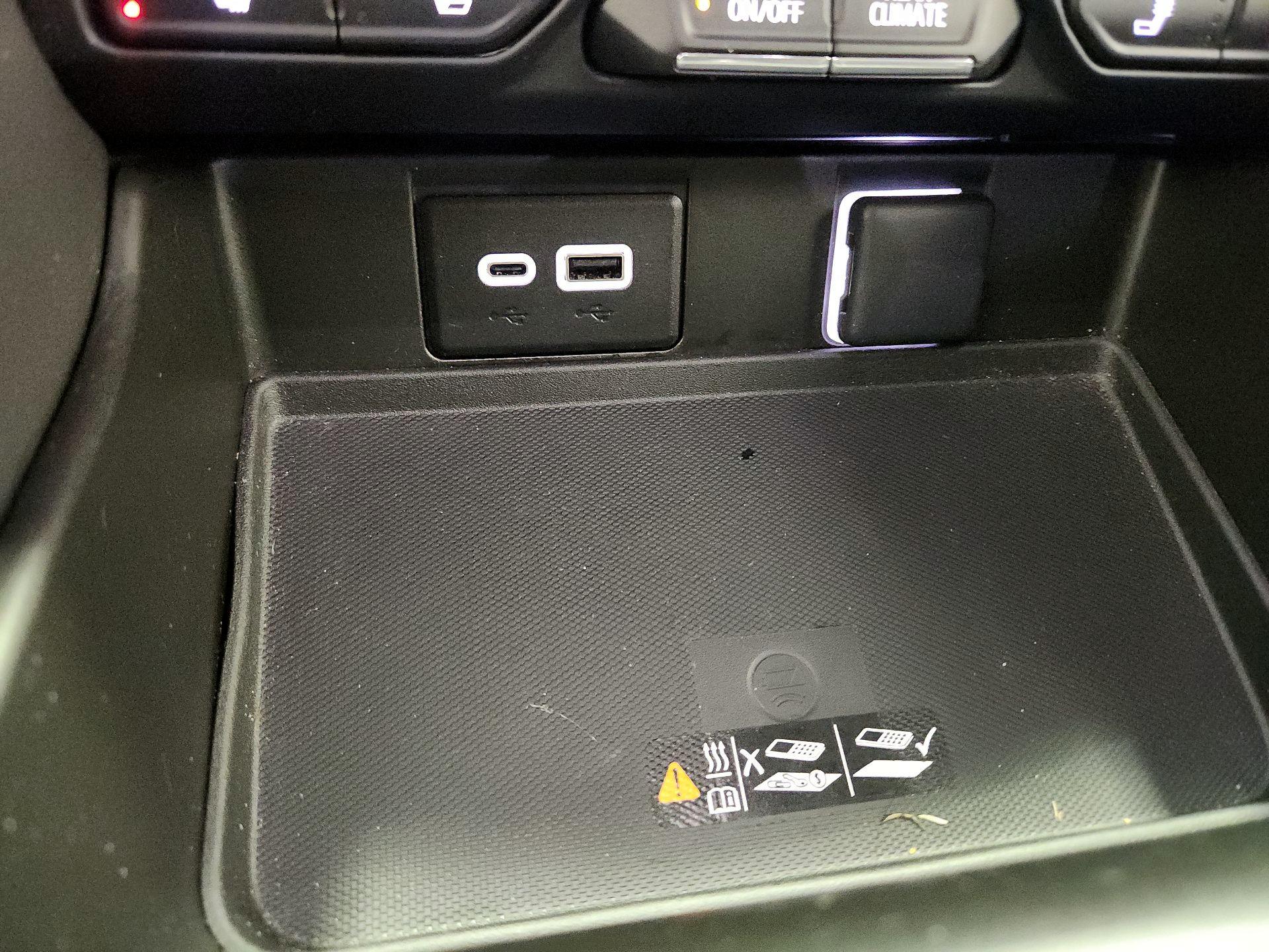 Thumbnail: 2023 Chevrolet Tahoe - 18