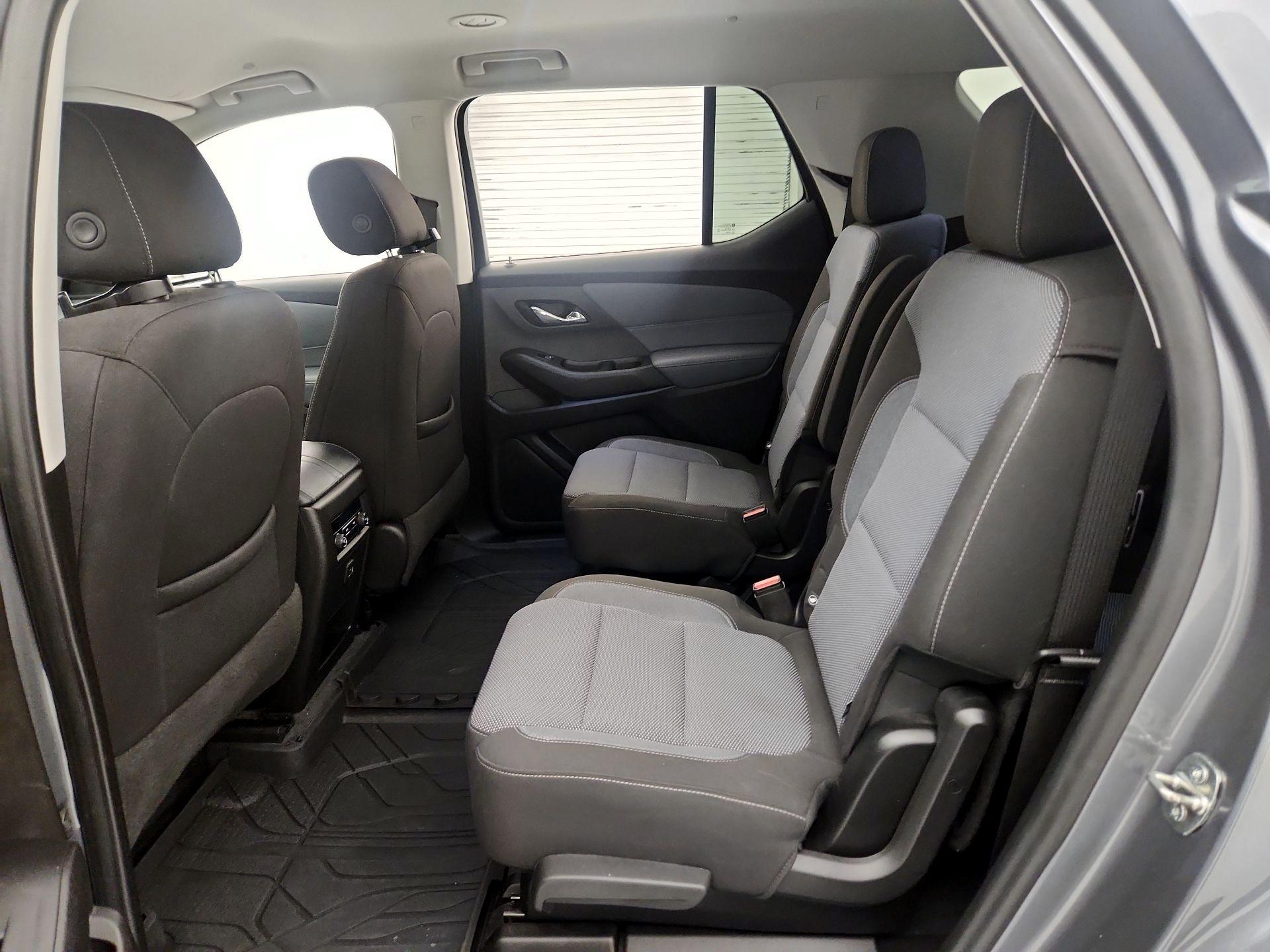 Thumbnail: 2021 Chevrolet Traverse - 19