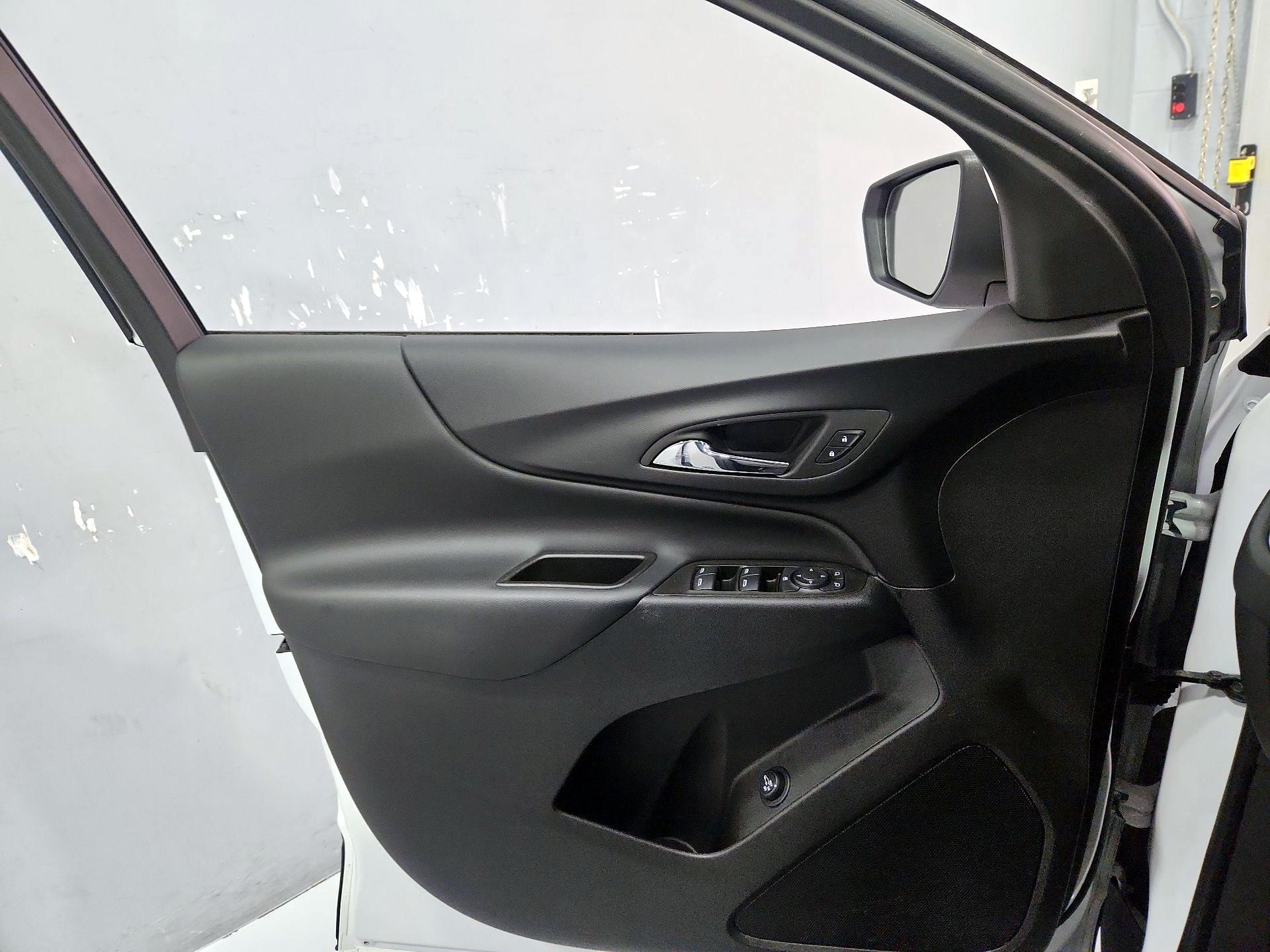 Thumbnail: 2024 Chevrolet Equinox - 12