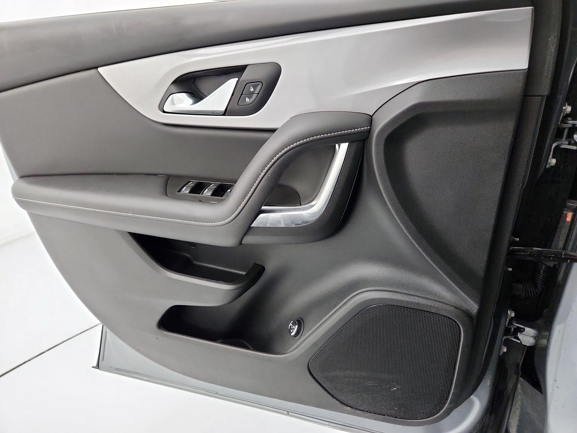 Thumbnail: 2024 Chevrolet Blazer - 12