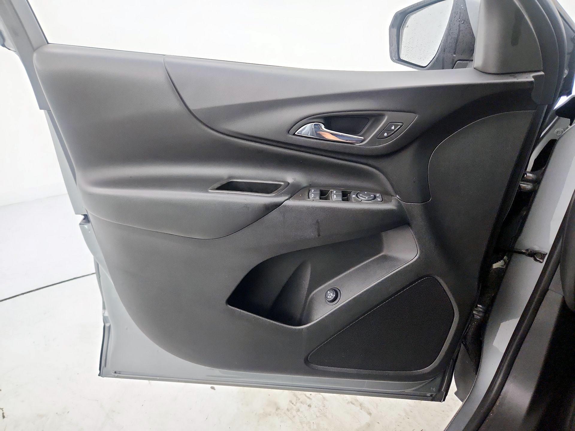 Thumbnail: 2023 Chevrolet Equinox - 12