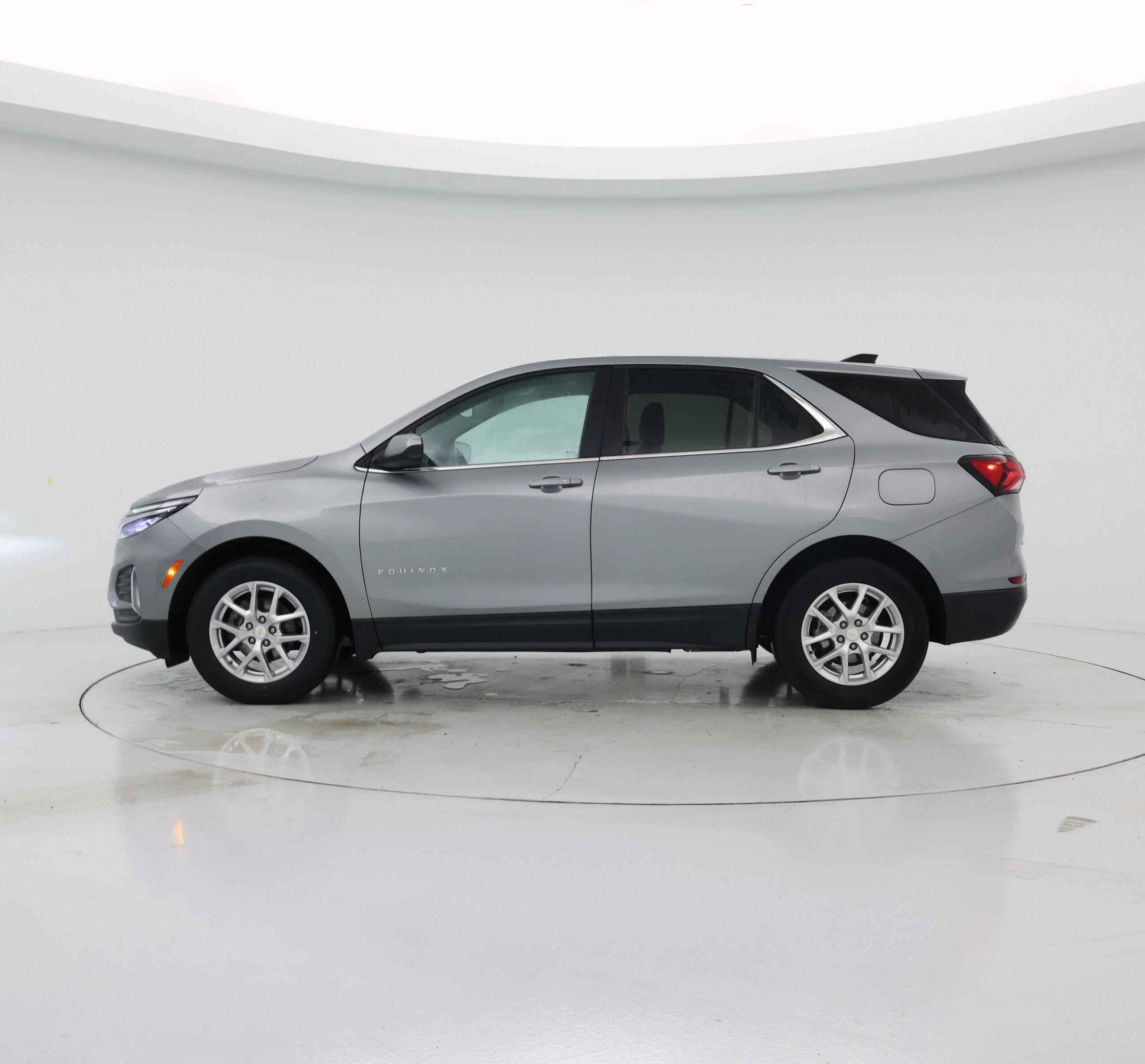 Thumbnail: 2023 Chevrolet Equinox - 3