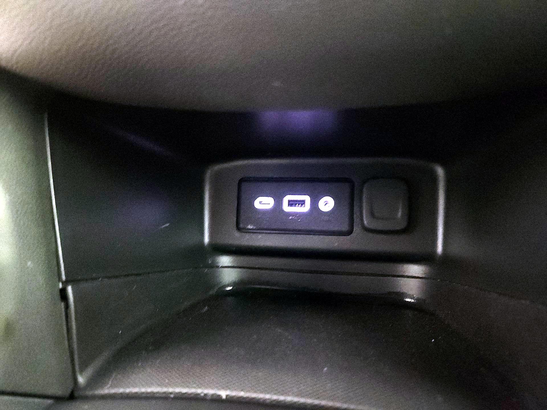 Thumbnail: 2023 Chevrolet Equinox - 18