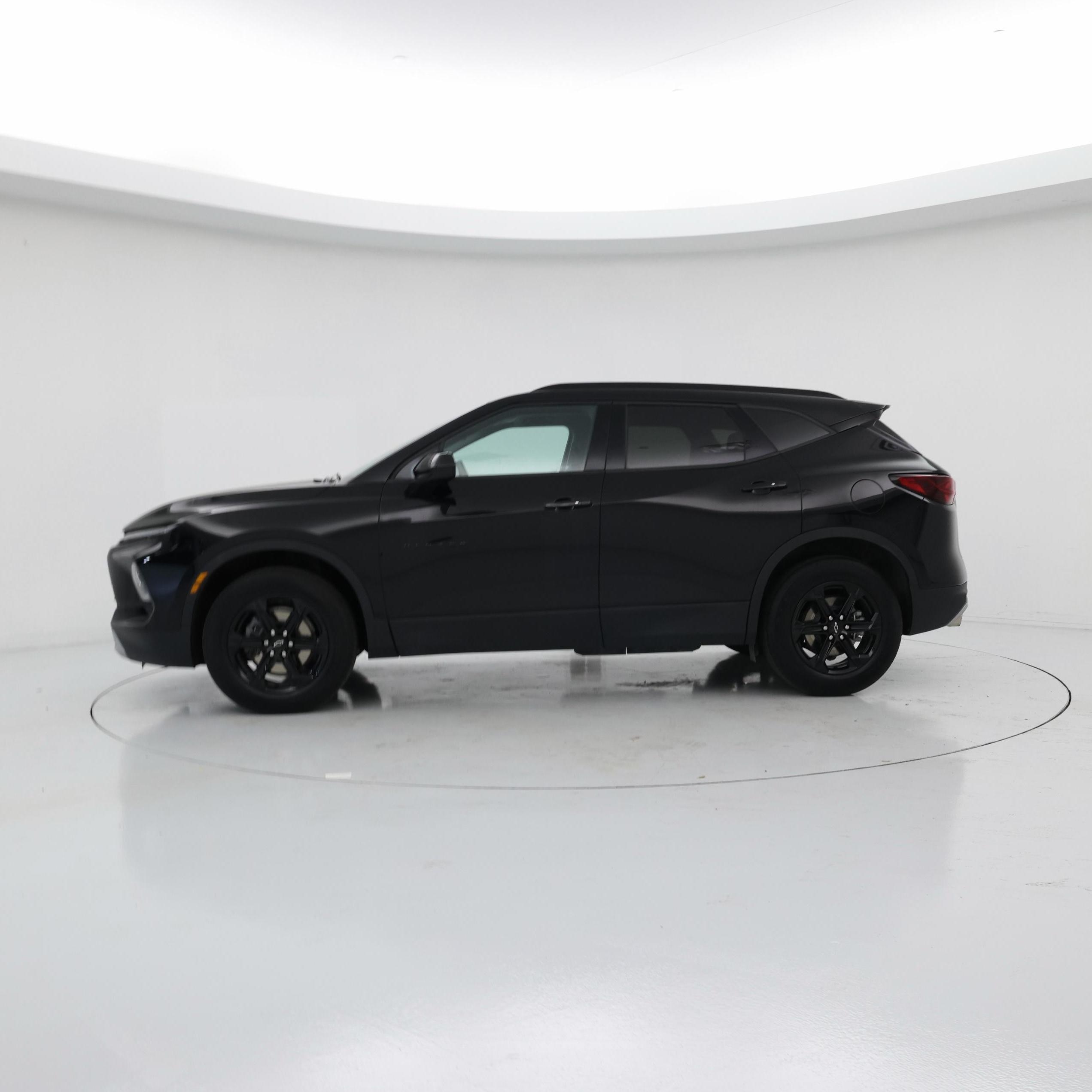 Thumbnail: 2024 Chevrolet Blazer - 3