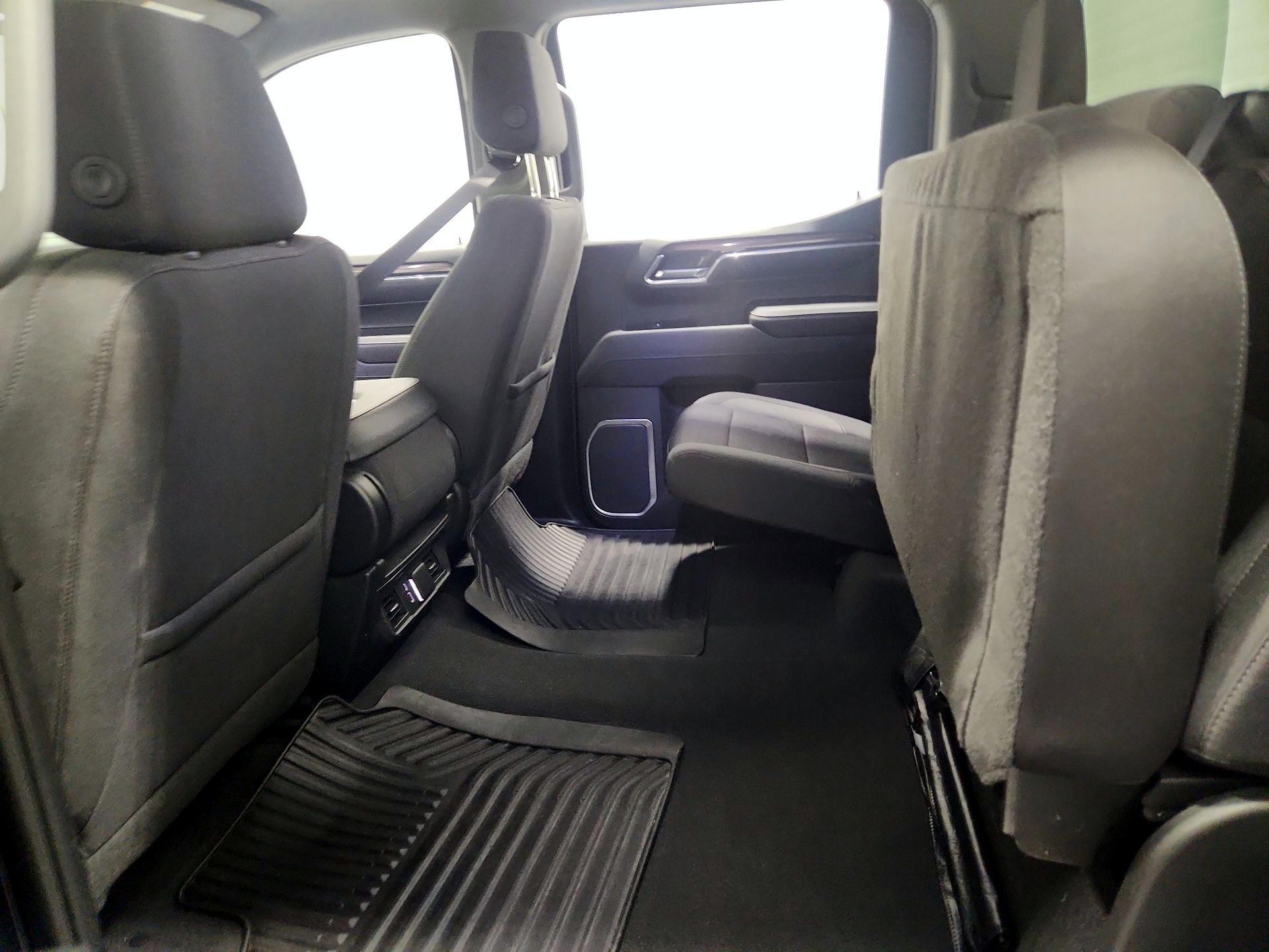 Thumbnail: 2023 Chevrolet Silverado 1500 - 20