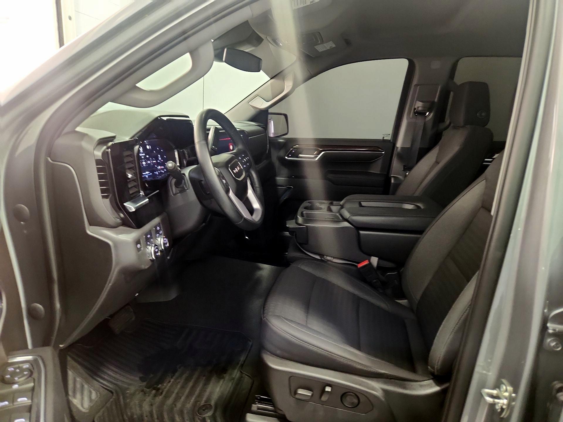 Thumbnail: 2023 GMC Sierra 1500 - 11