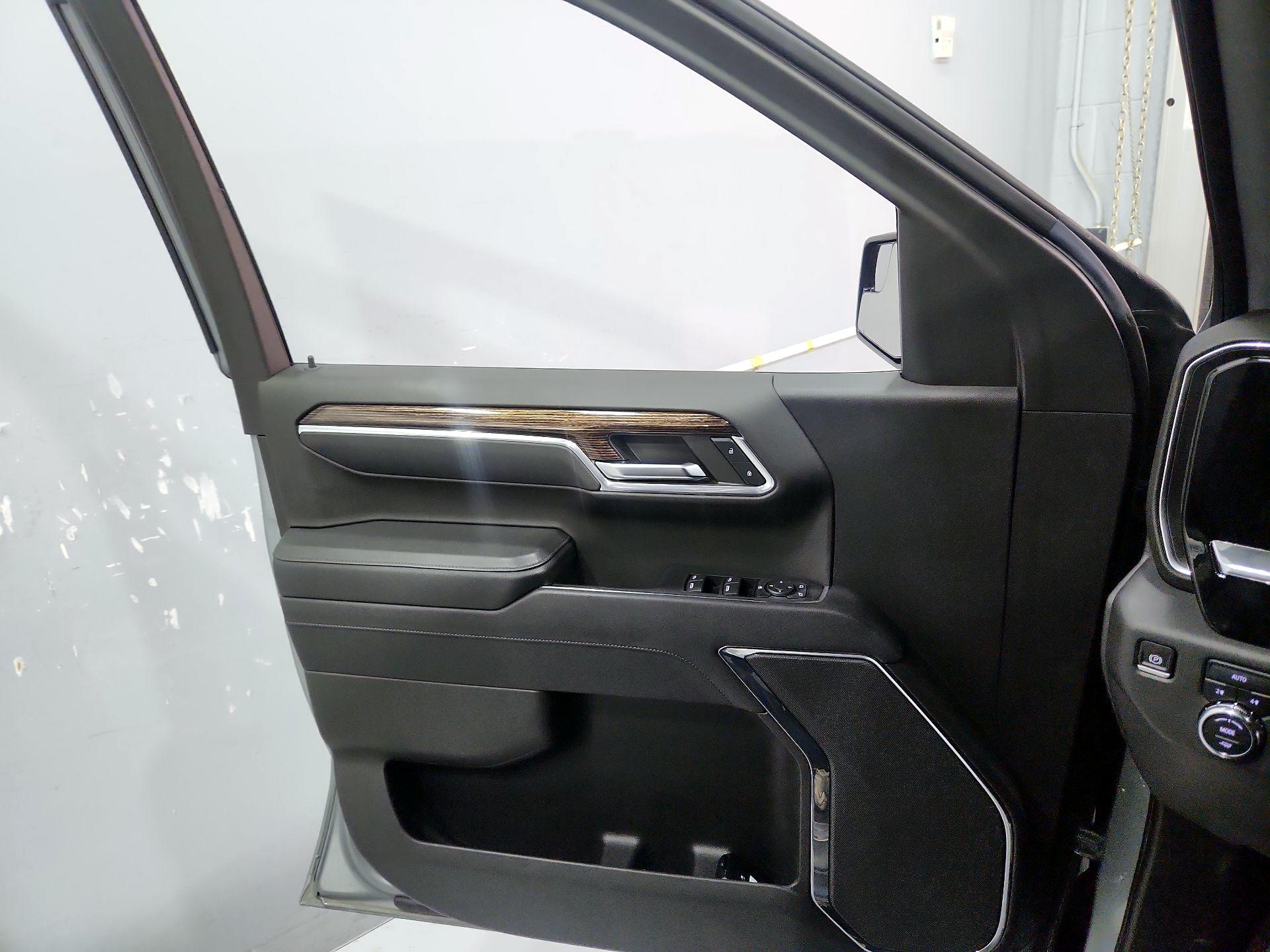 Thumbnail: 2023 GMC Sierra 1500 - 12