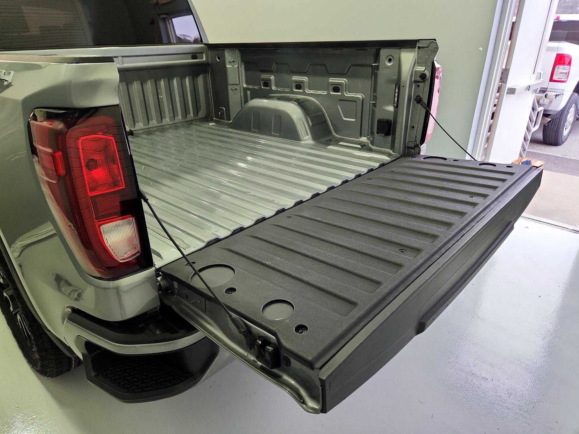 Thumbnail: 2023 GMC Sierra 1500 - 20