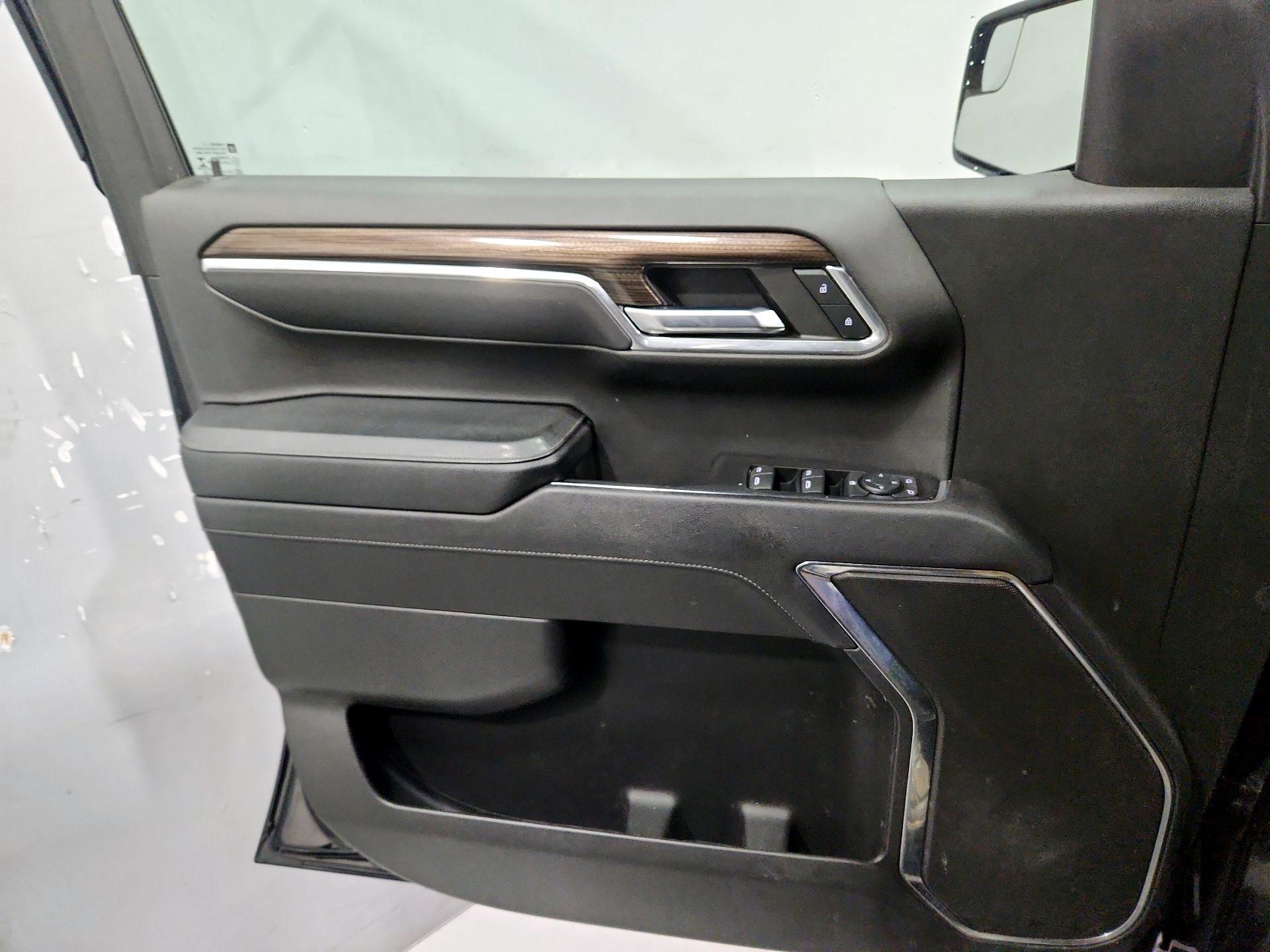 Thumbnail: 2023 Chevrolet Silverado 1500 - 12