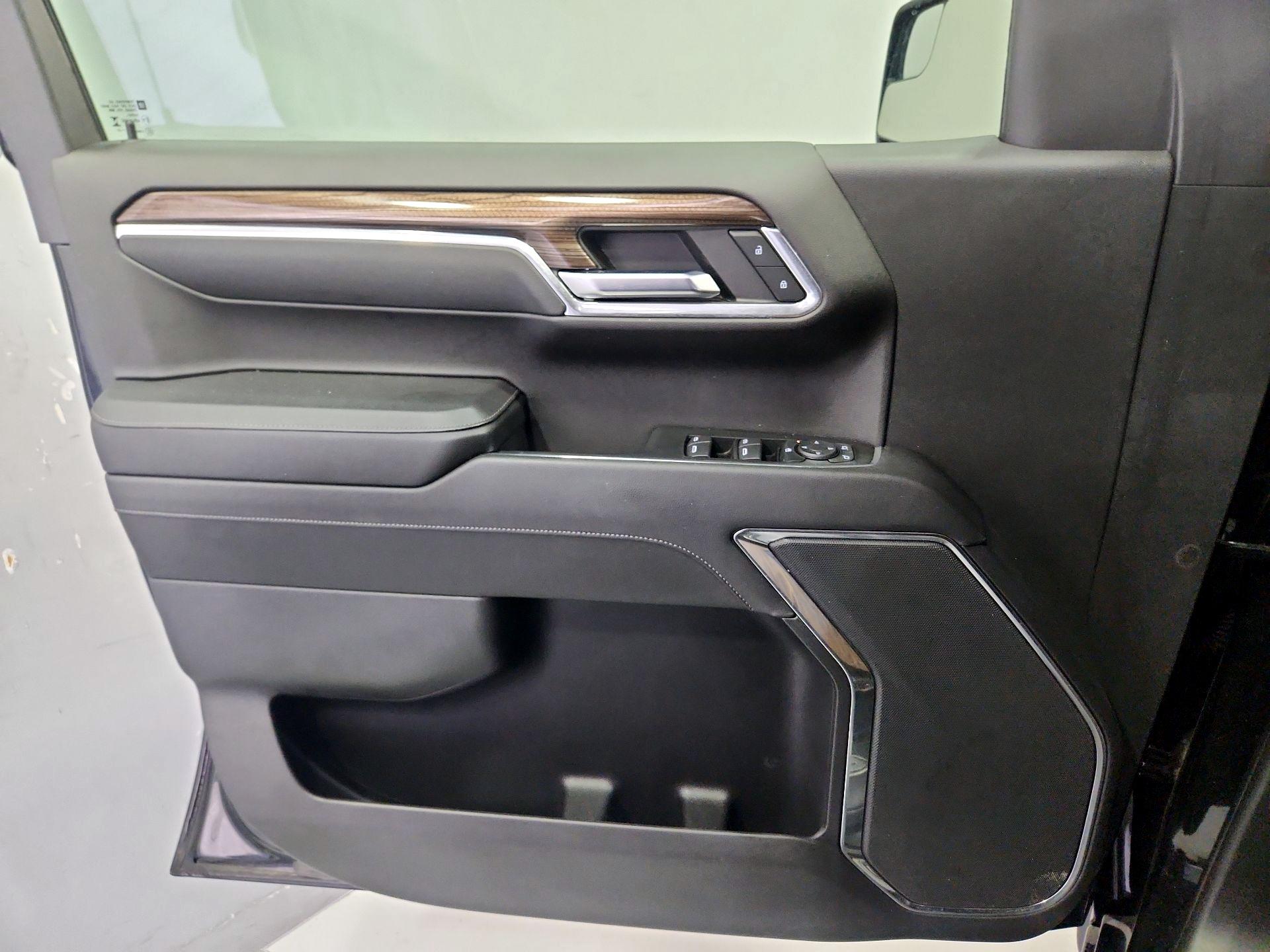 Thumbnail: 2023 Chevrolet Silverado 1500 - 12