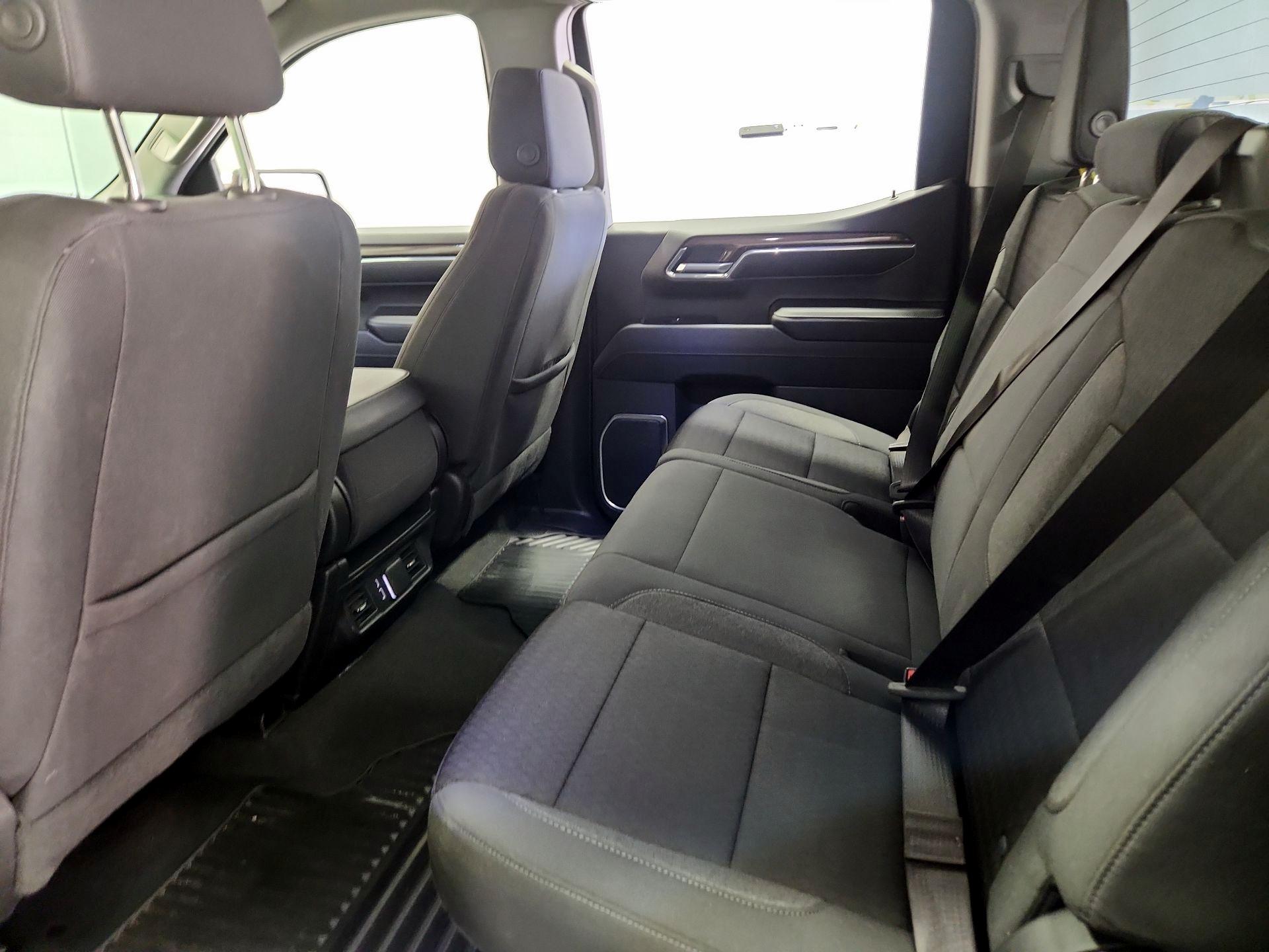 Thumbnail: 2023 Chevrolet Silverado 1500 - 19