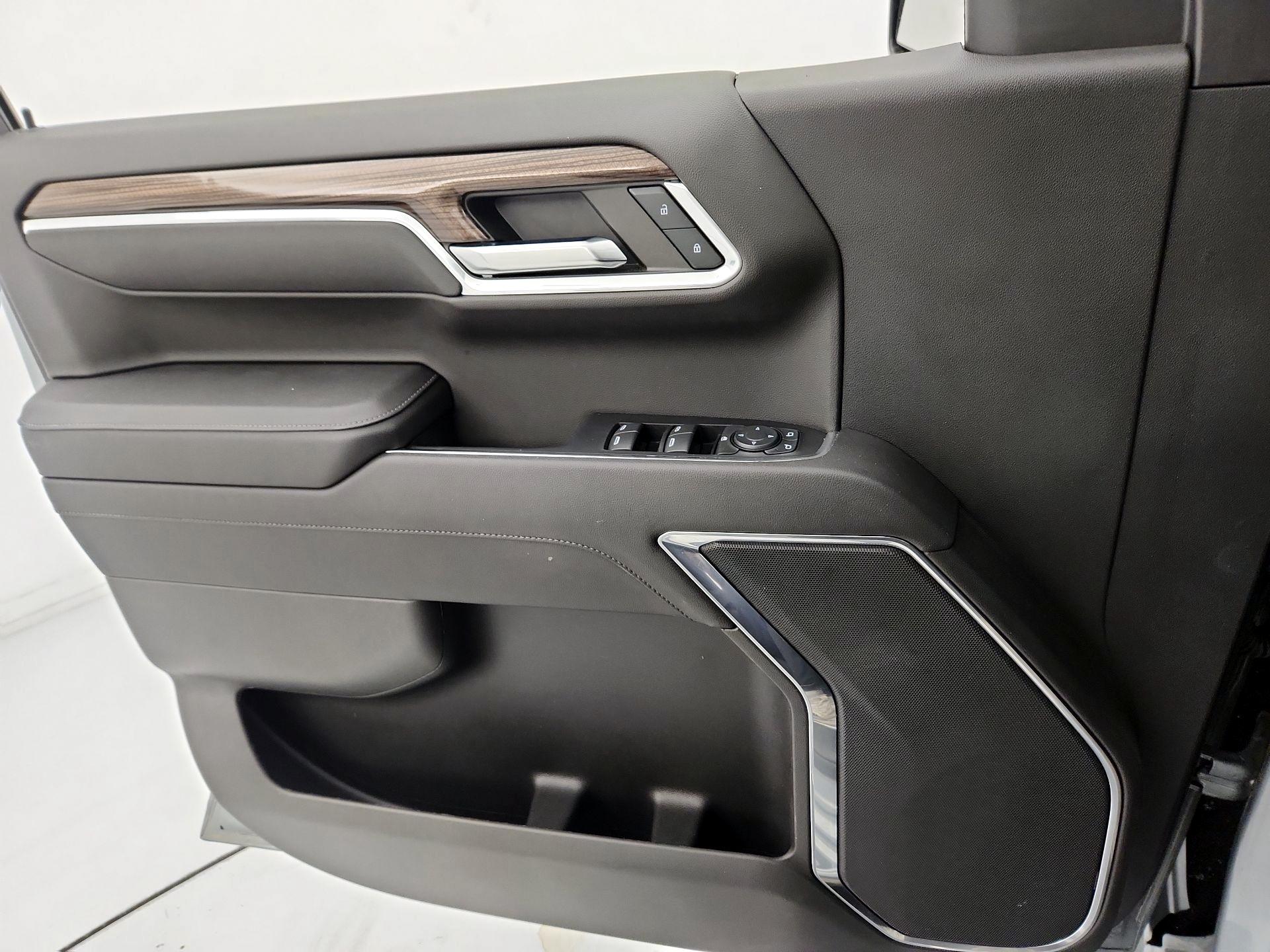 Thumbnail: 2023 Chevrolet Silverado 1500 - 12