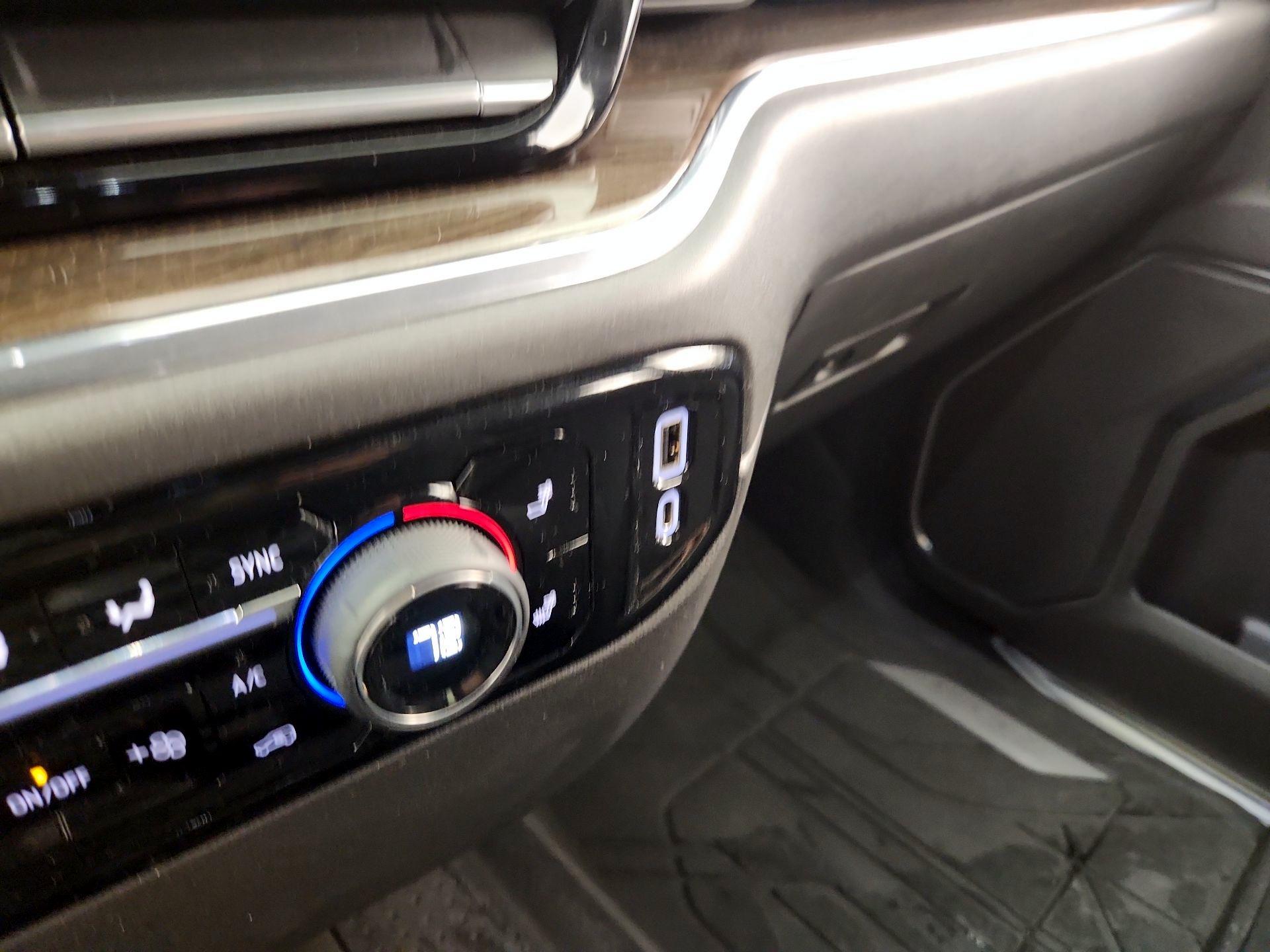 Thumbnail: 2023 Chevrolet Silverado 1500 - 19