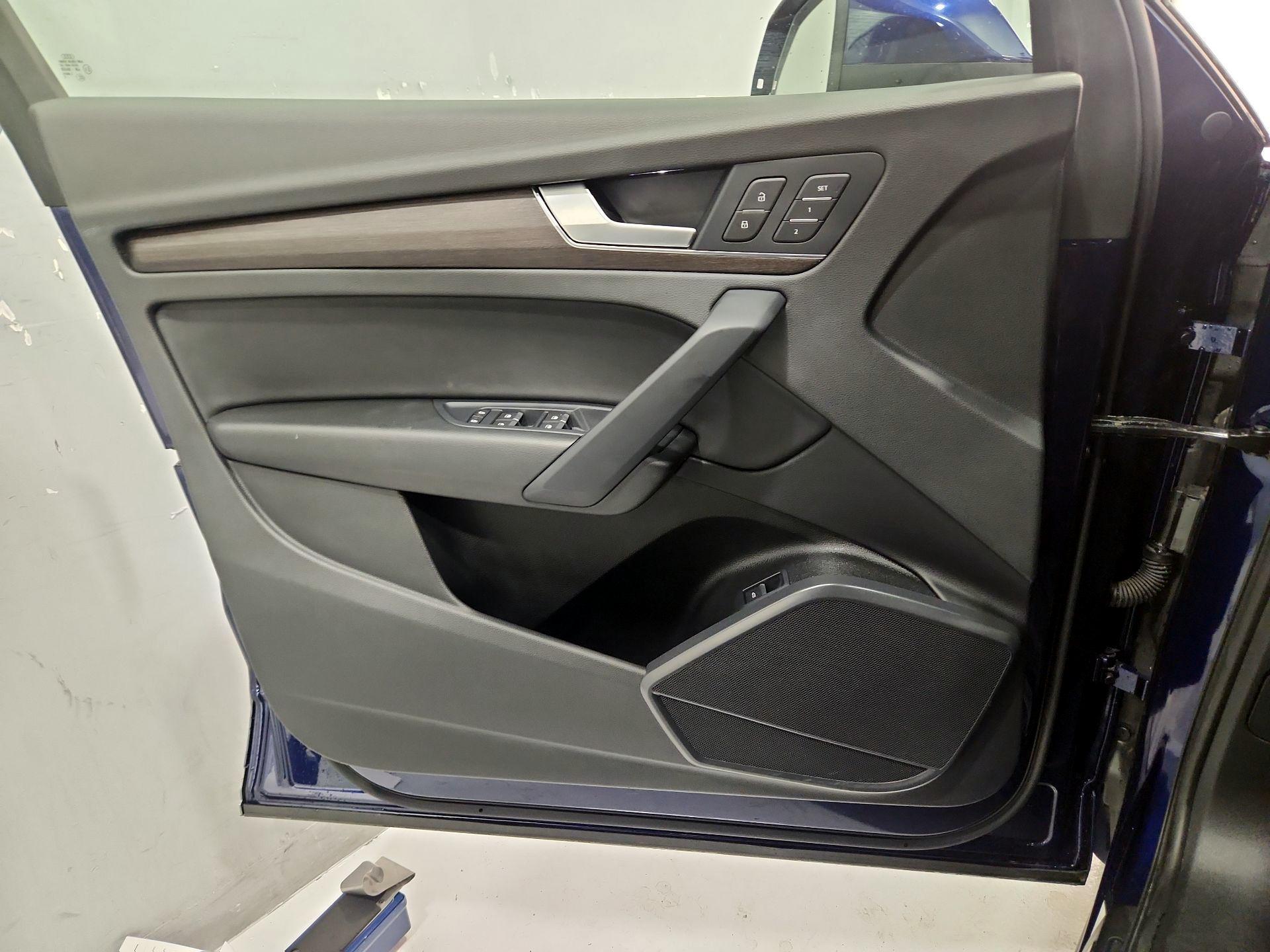 Thumbnail: 2022 Audi Q5 - 12