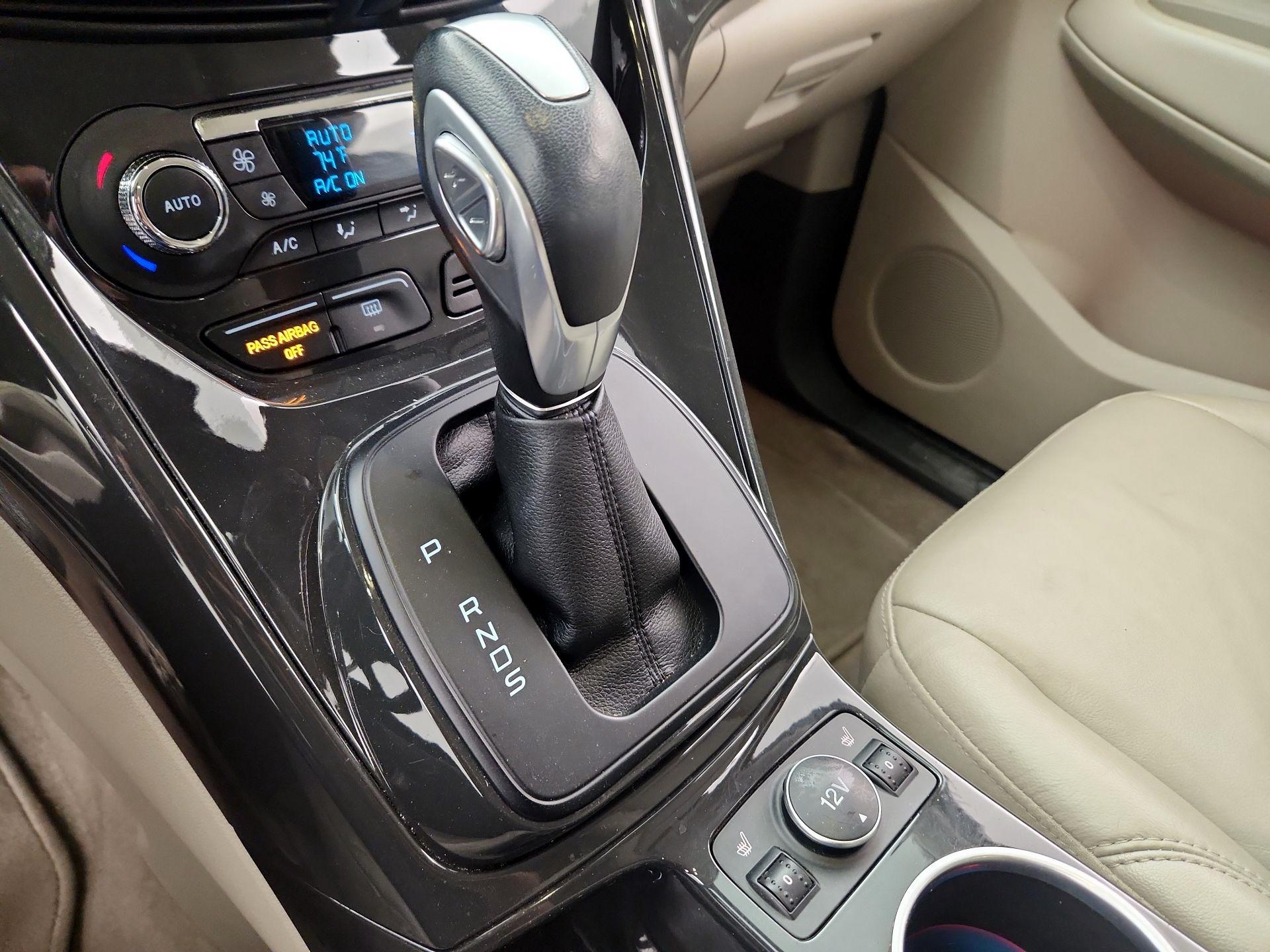 Thumbnail: 2016 Ford Escape - 18