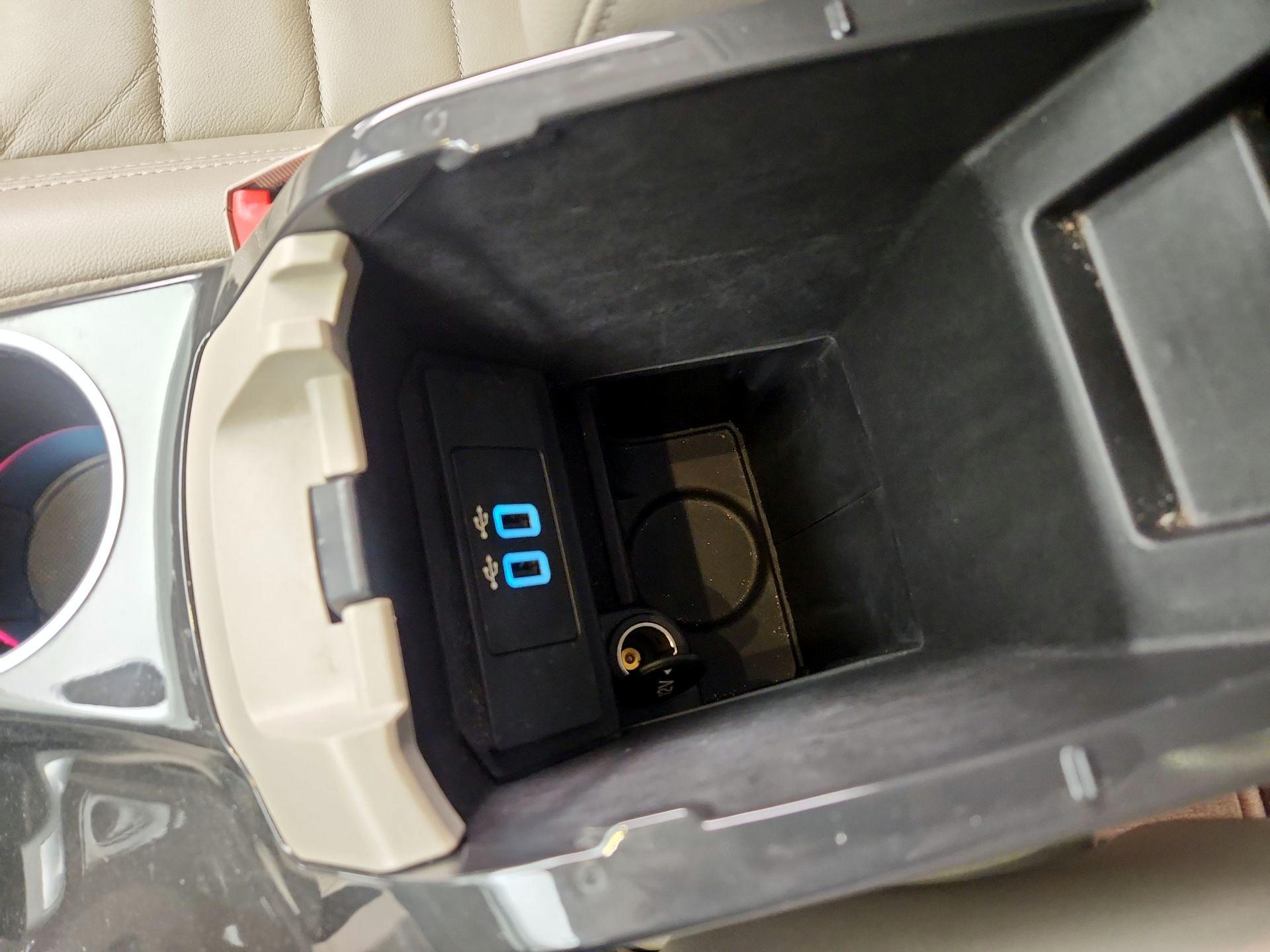 Thumbnail: 2016 Ford Escape - 19