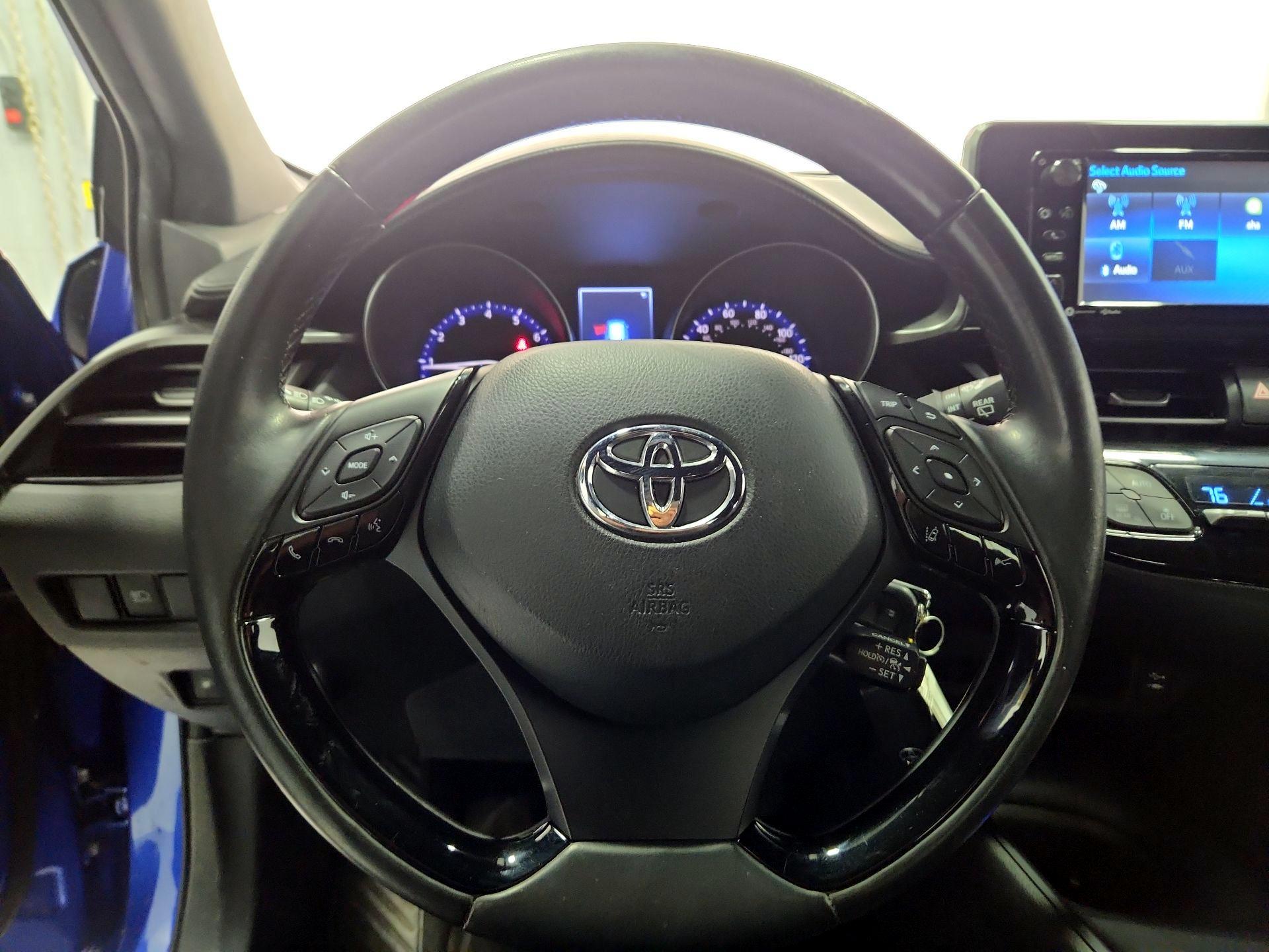 Thumbnail: 2018 Toyota C-HR - 10