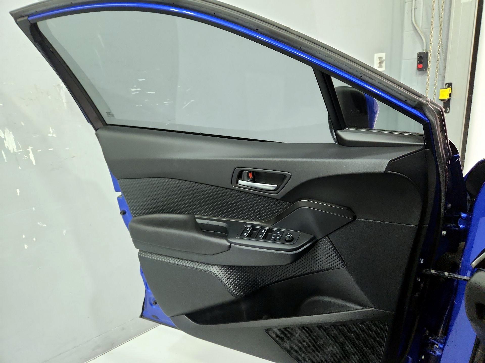 Thumbnail: 2018 Toyota C-HR - 12