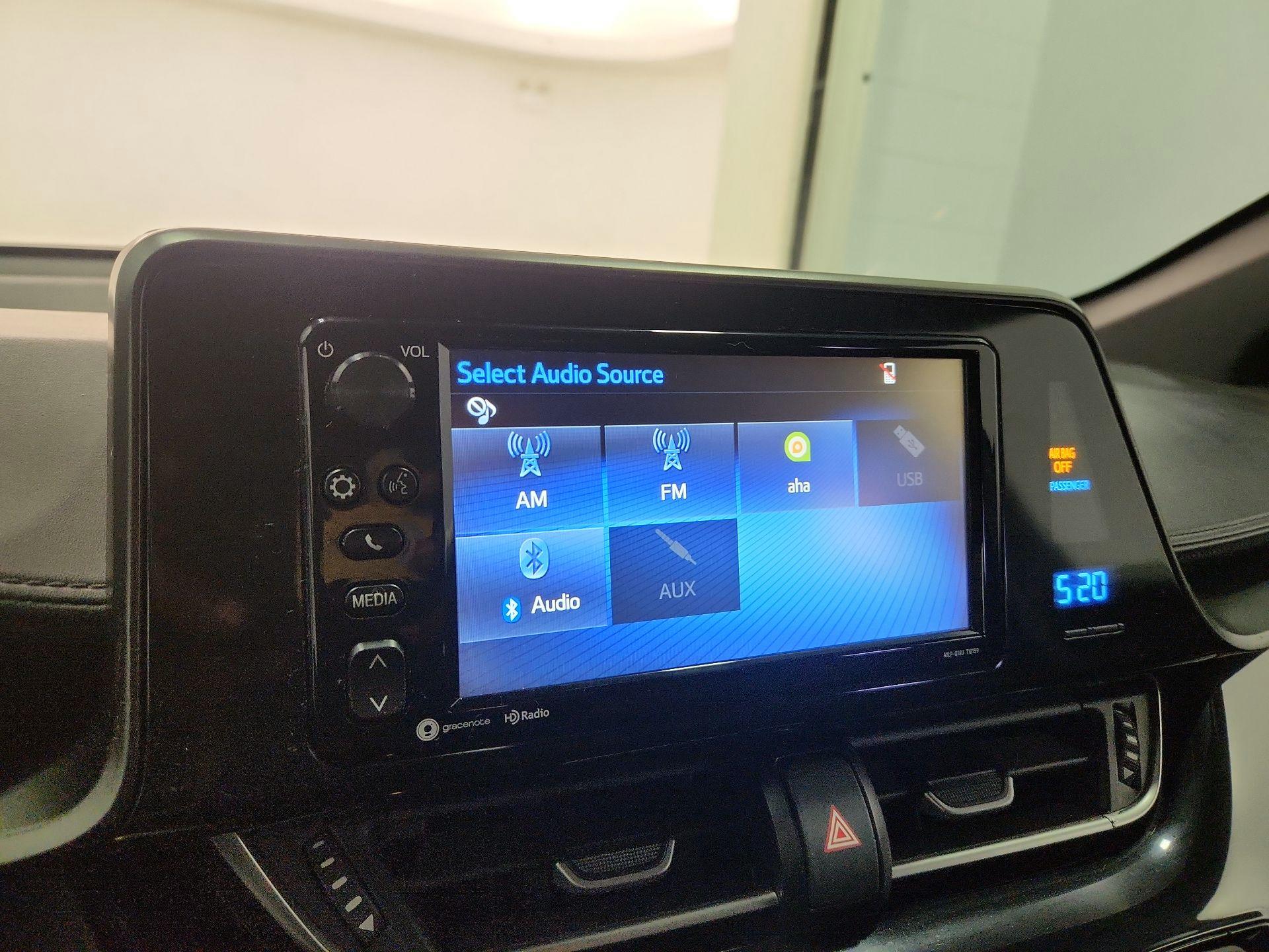 Thumbnail: 2018 Toyota C-HR - 15