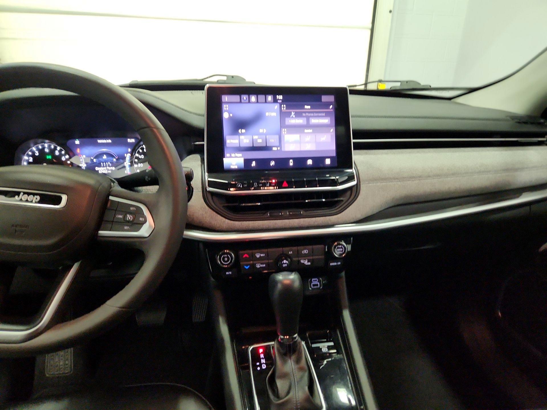 Thumbnail: 2022 Jeep Compass - 9