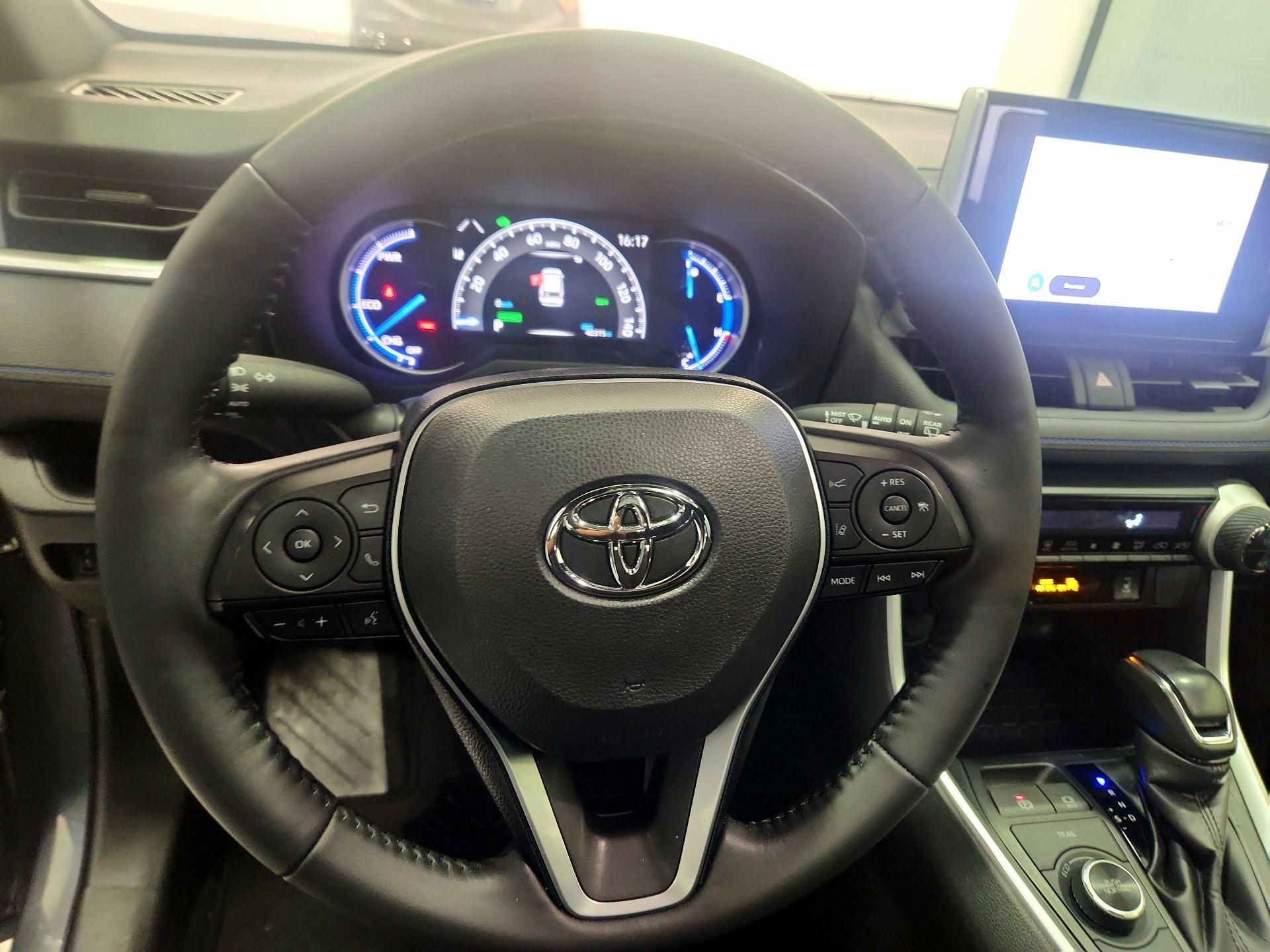 Thumbnail: 2023 Toyota RAV4 - 10