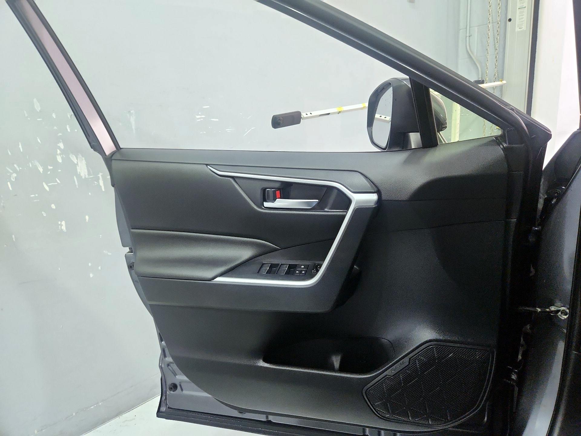 Thumbnail: 2023 Toyota RAV4 - 12