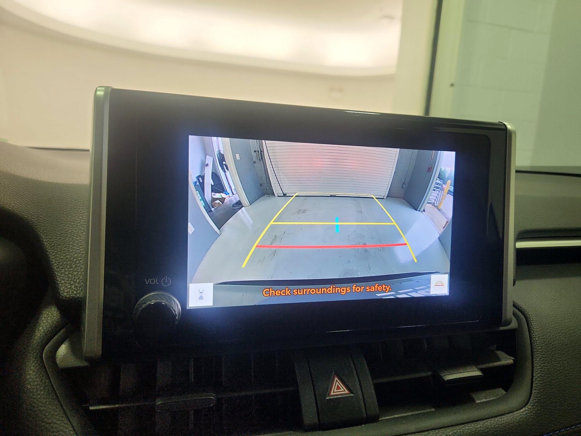 Thumbnail: 2023 Toyota RAV4 - 15