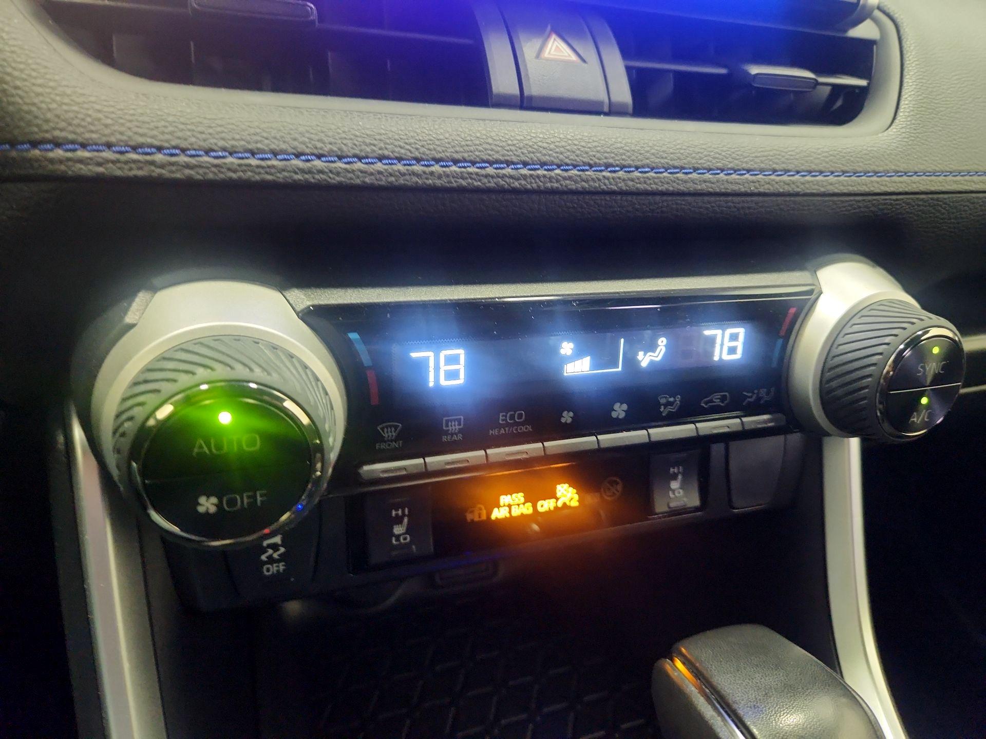 Thumbnail: 2023 Toyota RAV4 - 17