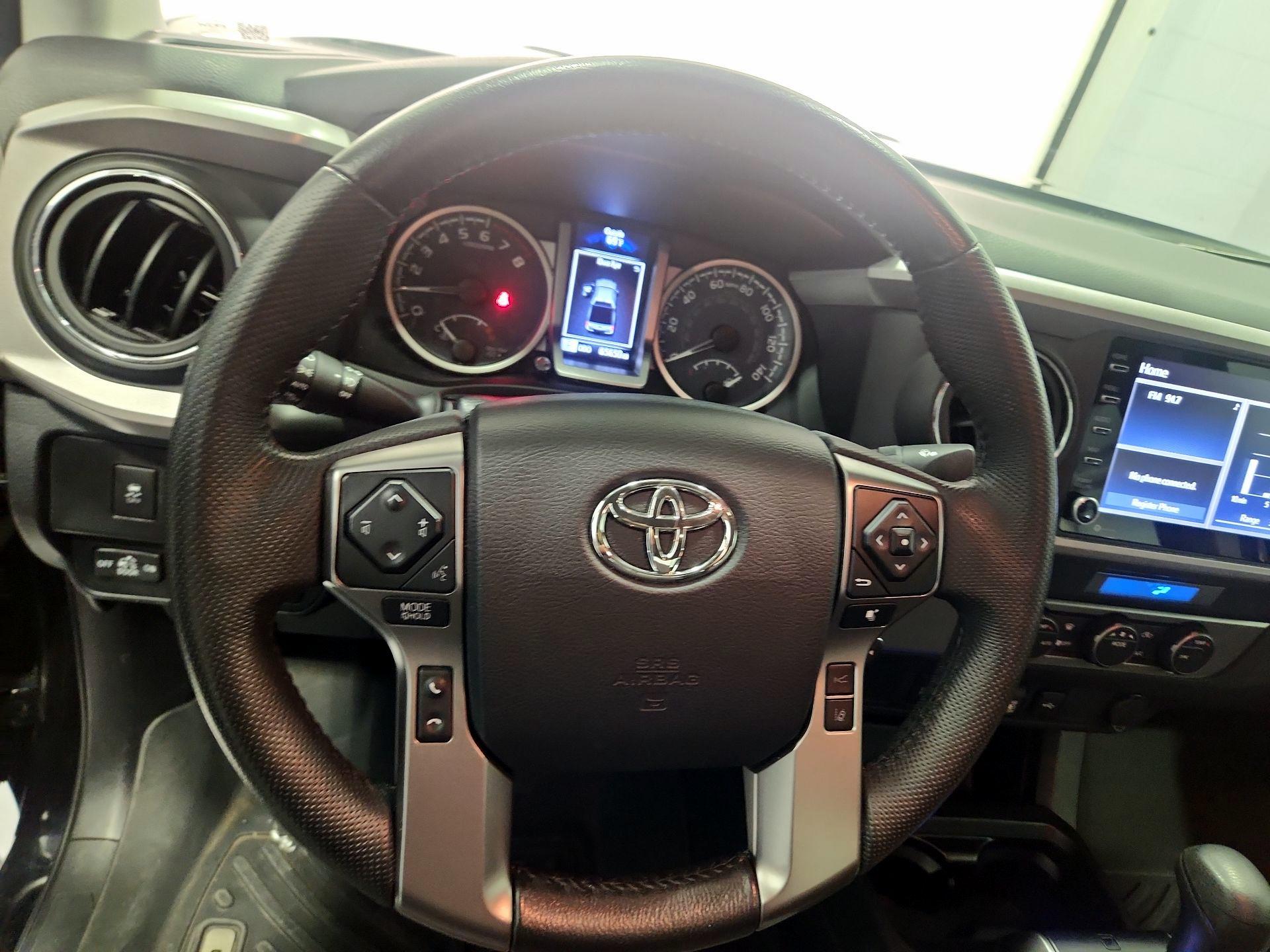 Thumbnail: 2021 Toyota Tacoma - 10