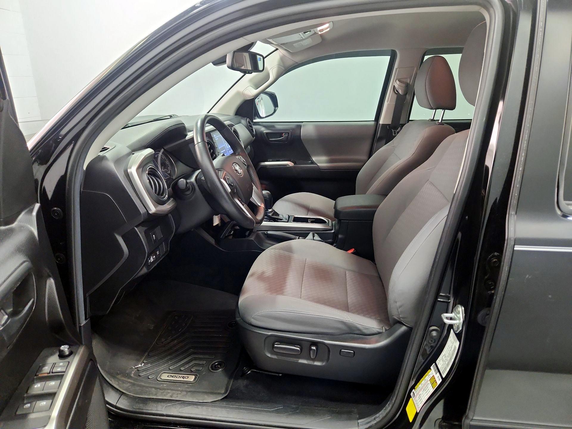 Thumbnail: 2021 Toyota Tacoma - 11