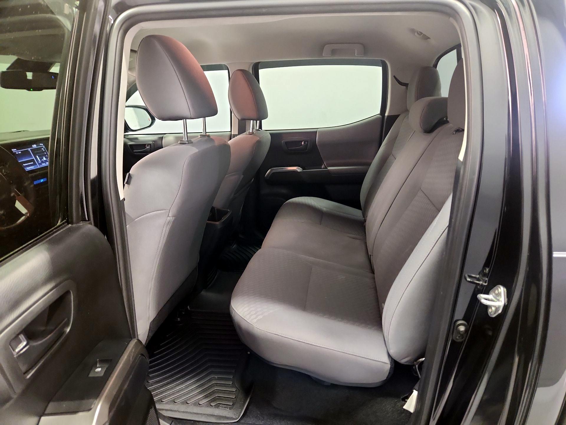 Thumbnail: 2021 Toyota Tacoma - 19