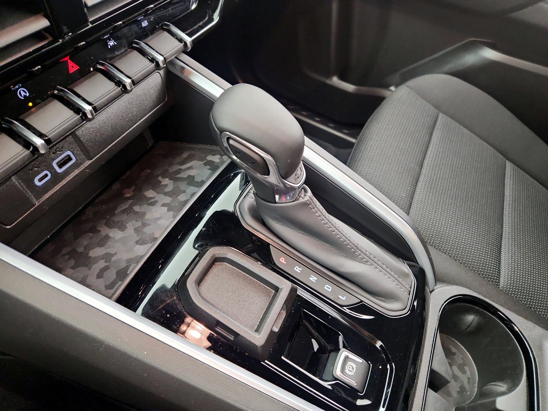 Thumbnail: 2025 Chevrolet Colorado - 18