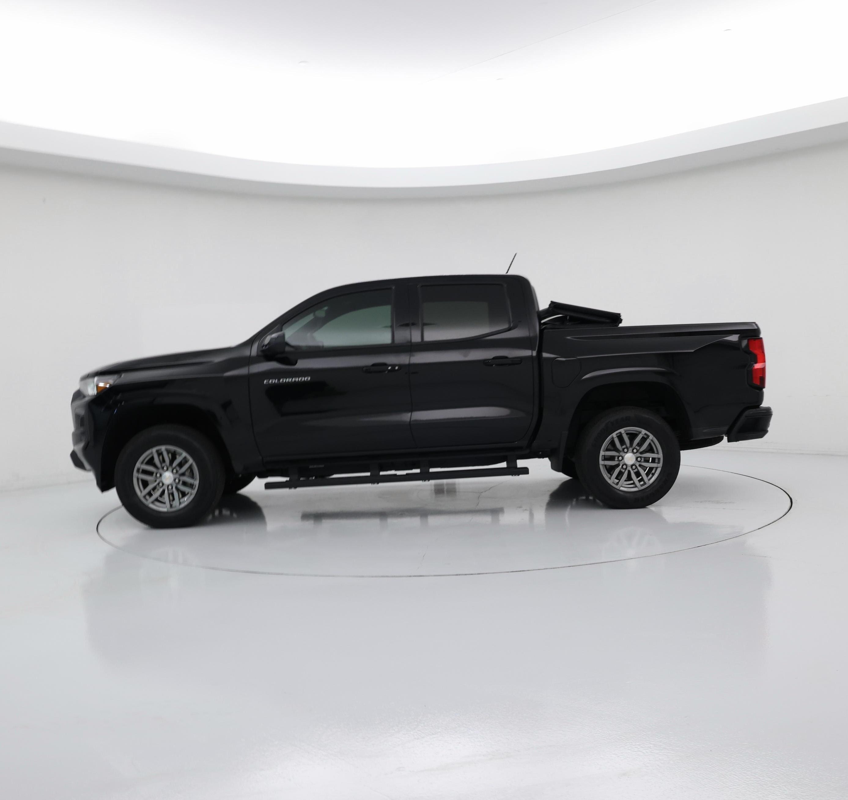 Thumbnail: 2025 Chevrolet Colorado - 3