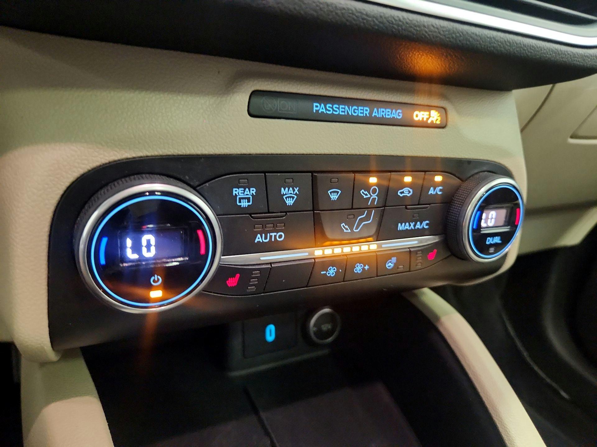 Thumbnail: 2020 Ford Escape - 17