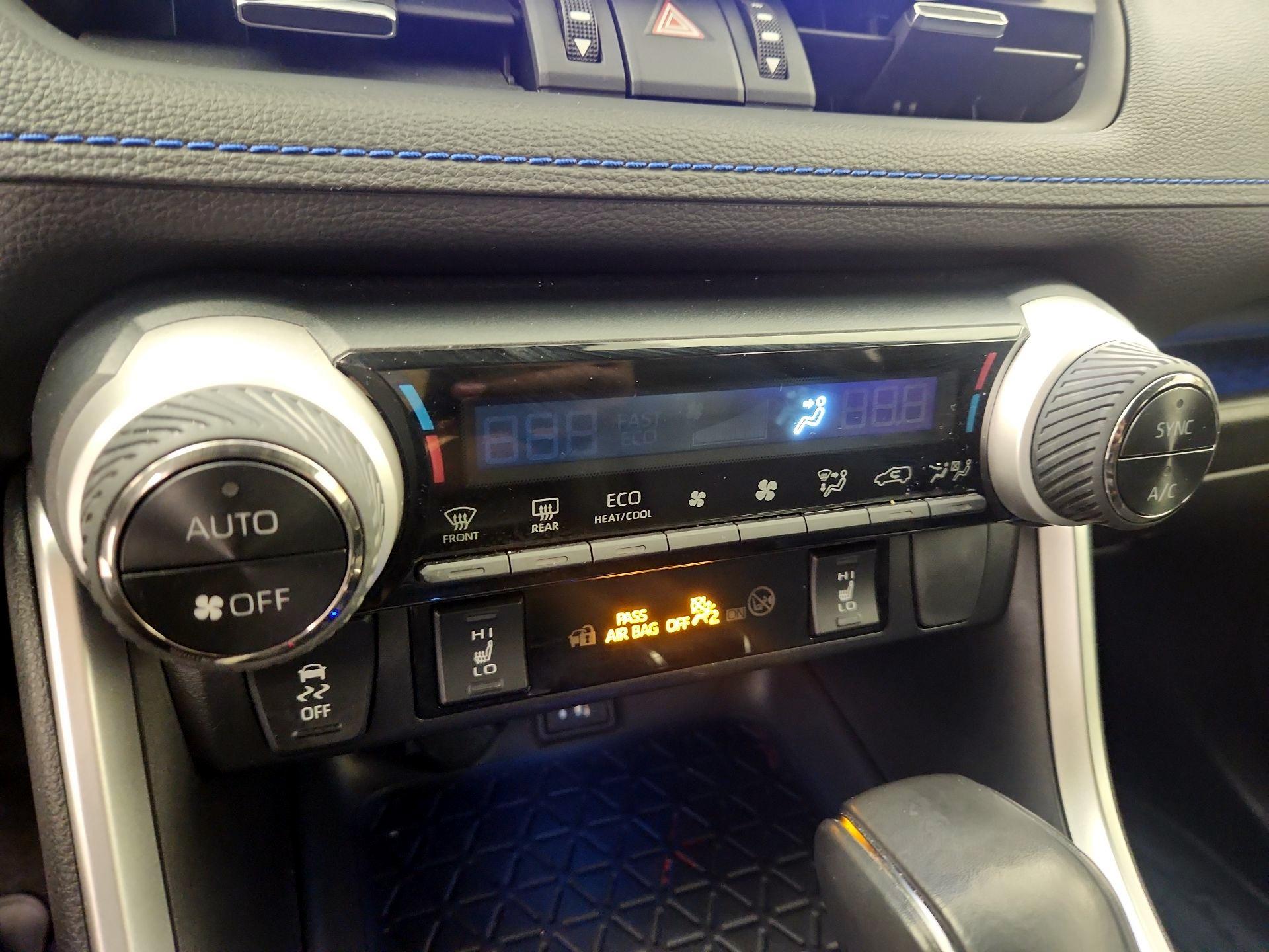 Thumbnail: 2024 Toyota RAV4 - 17