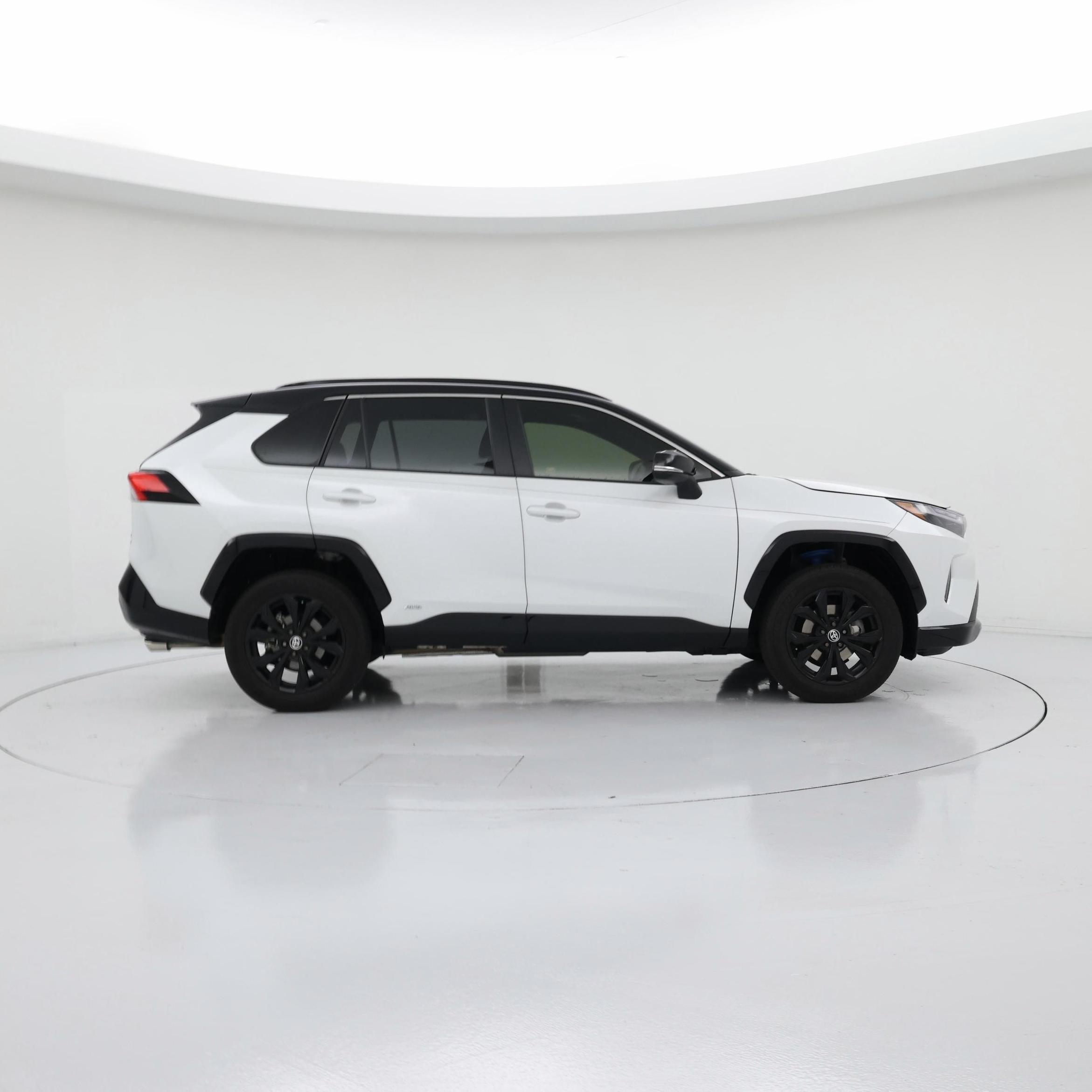 Thumbnail: 2024 Toyota RAV4 - 7