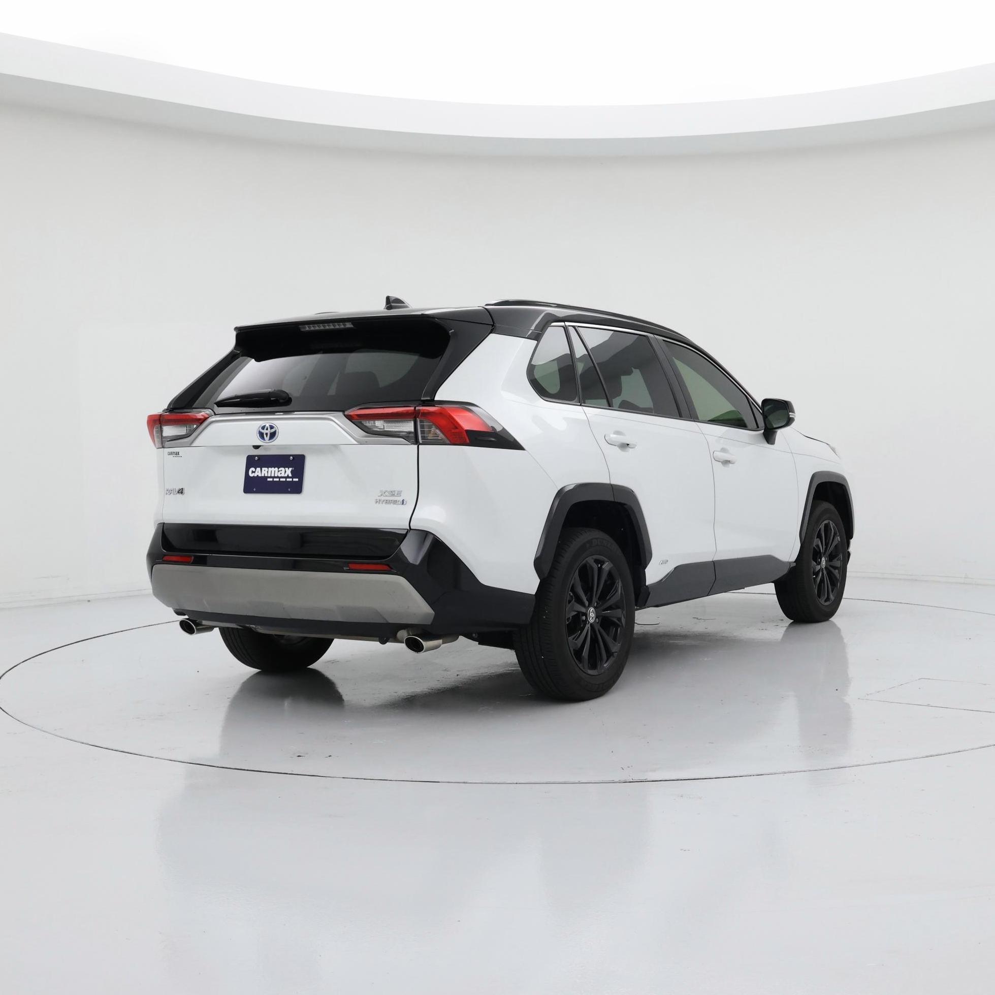 Thumbnail: 2024 Toyota RAV4 - 8