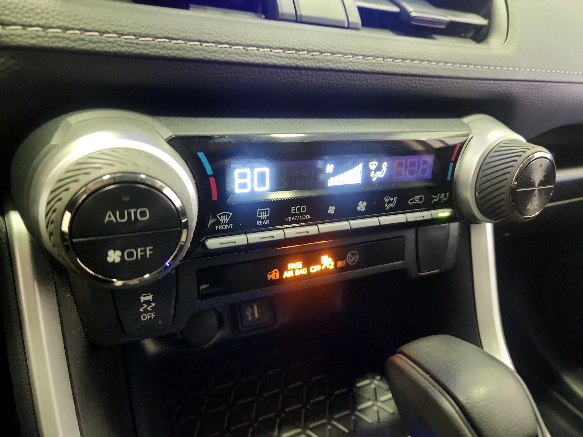 Thumbnail: 2024 Toyota RAV4 - 17