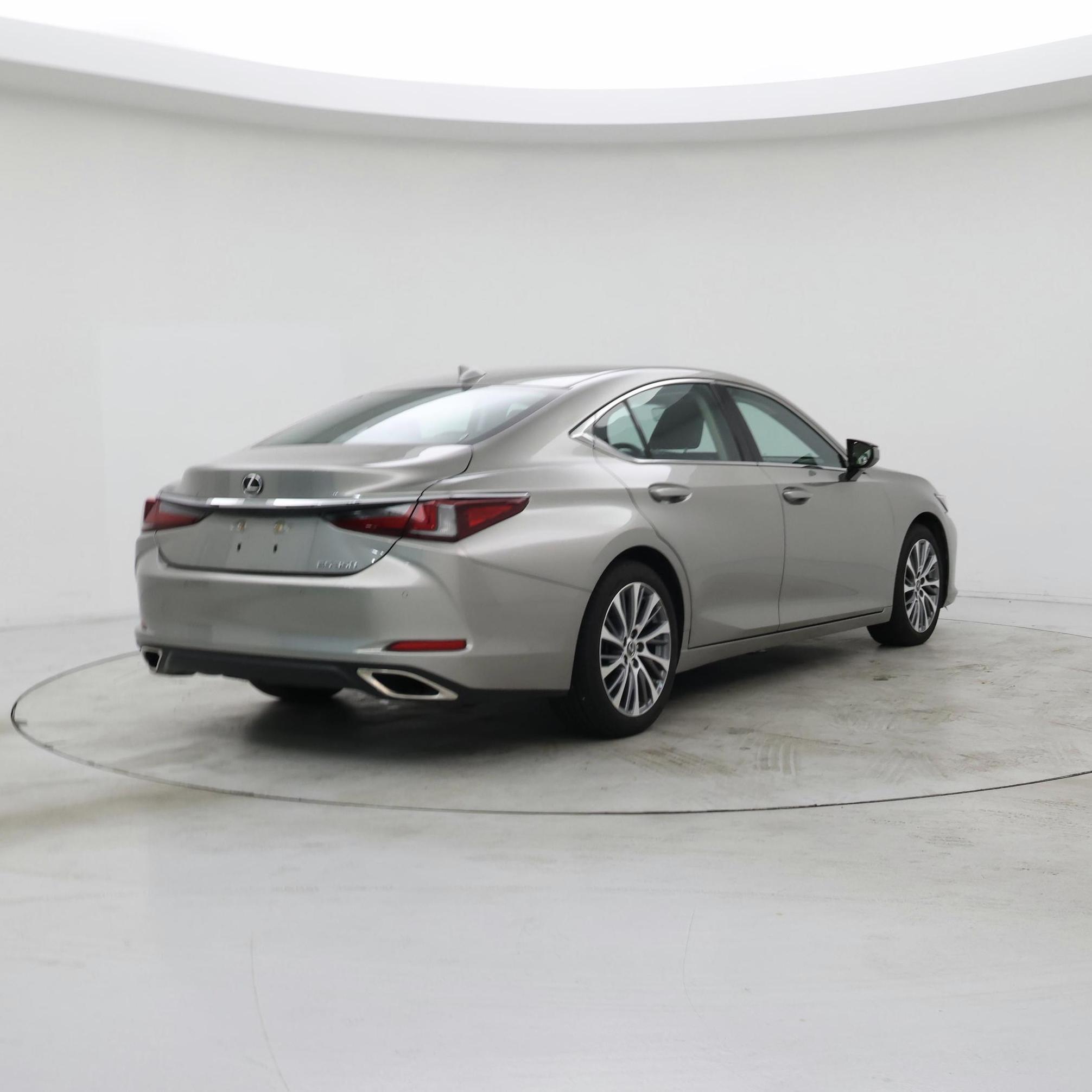 Thumbnail: 2020 Lexus ES - 8