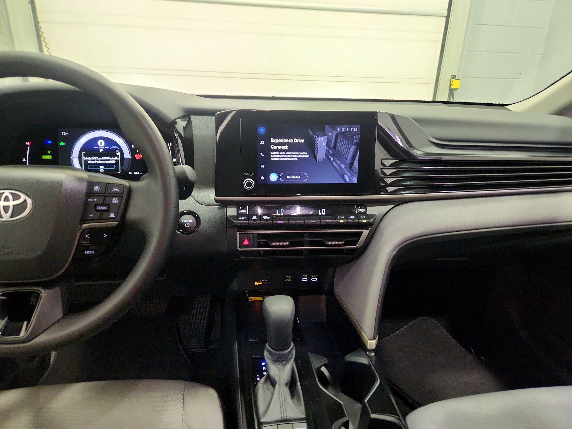 Thumbnail: 2025 Toyota Camry - 9