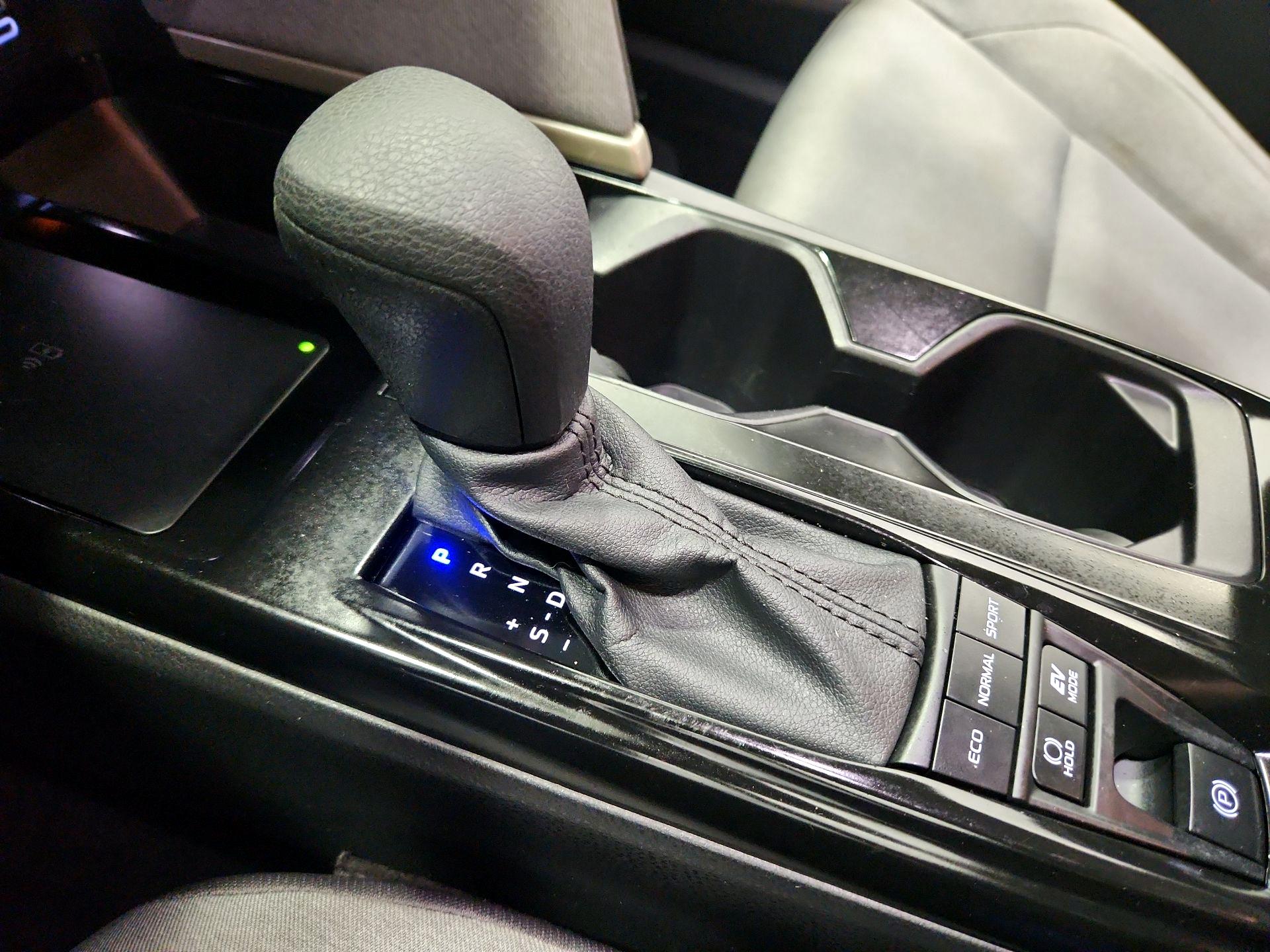 Thumbnail: 2025 Toyota Camry - 18