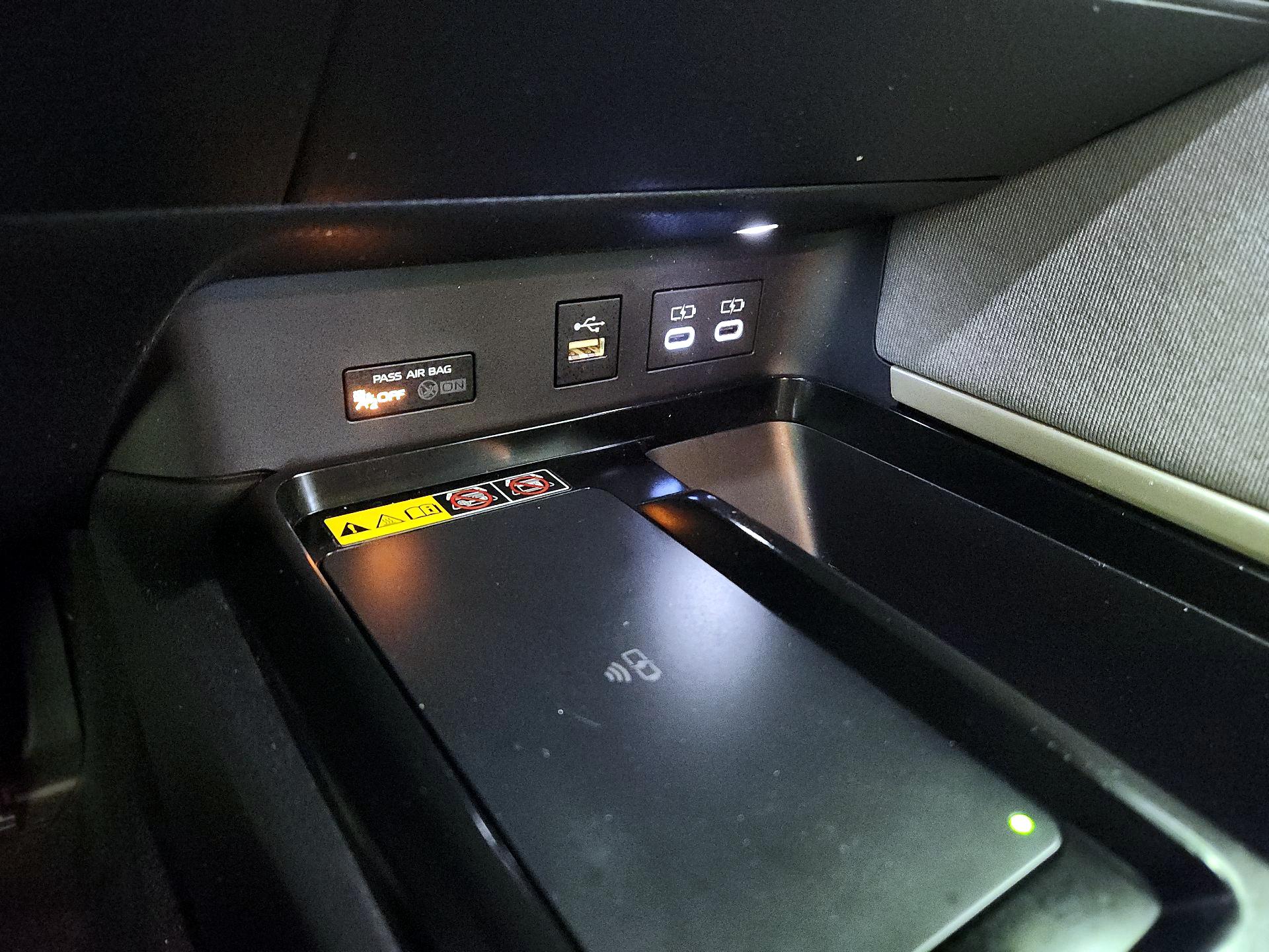 Thumbnail: 2025 Toyota Camry - 19