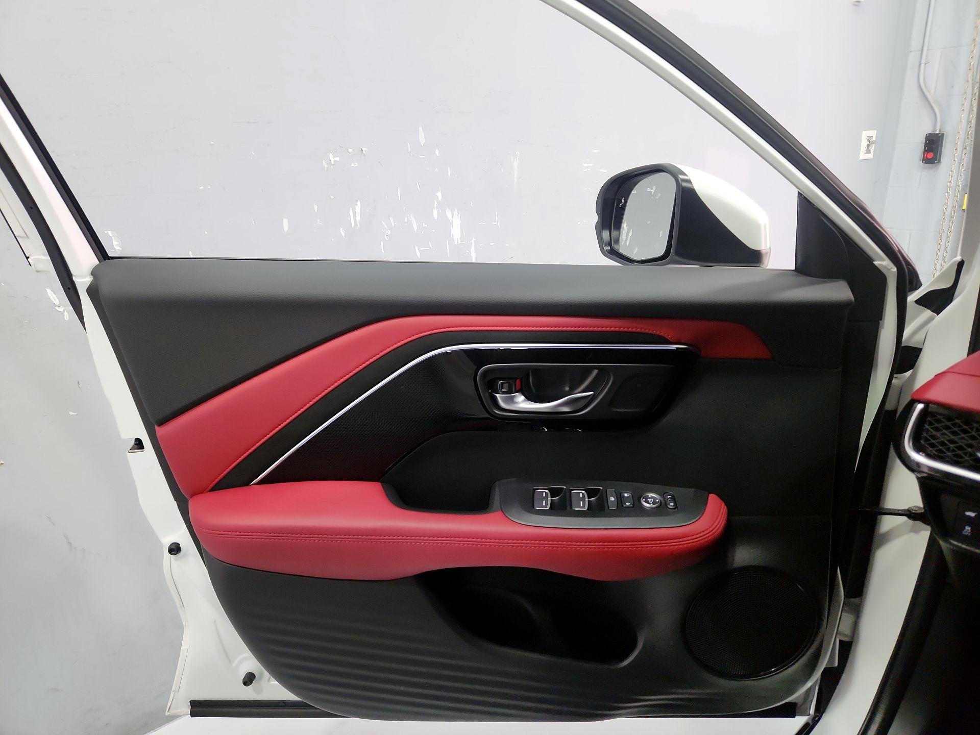 Thumbnail: 2025 Acura ADX - 12