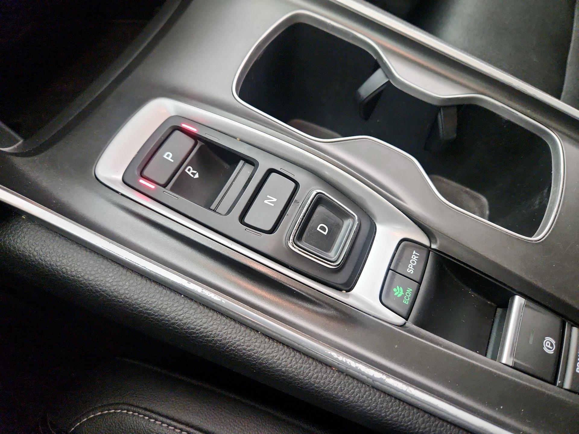 Thumbnail: 2019 Honda Accord - 17