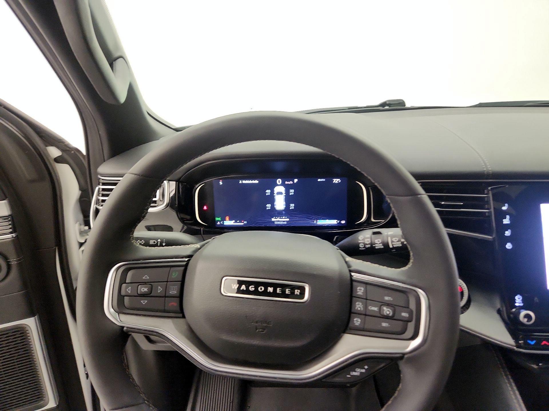 Thumbnail: 2023 Jeep Wagoneer - 10