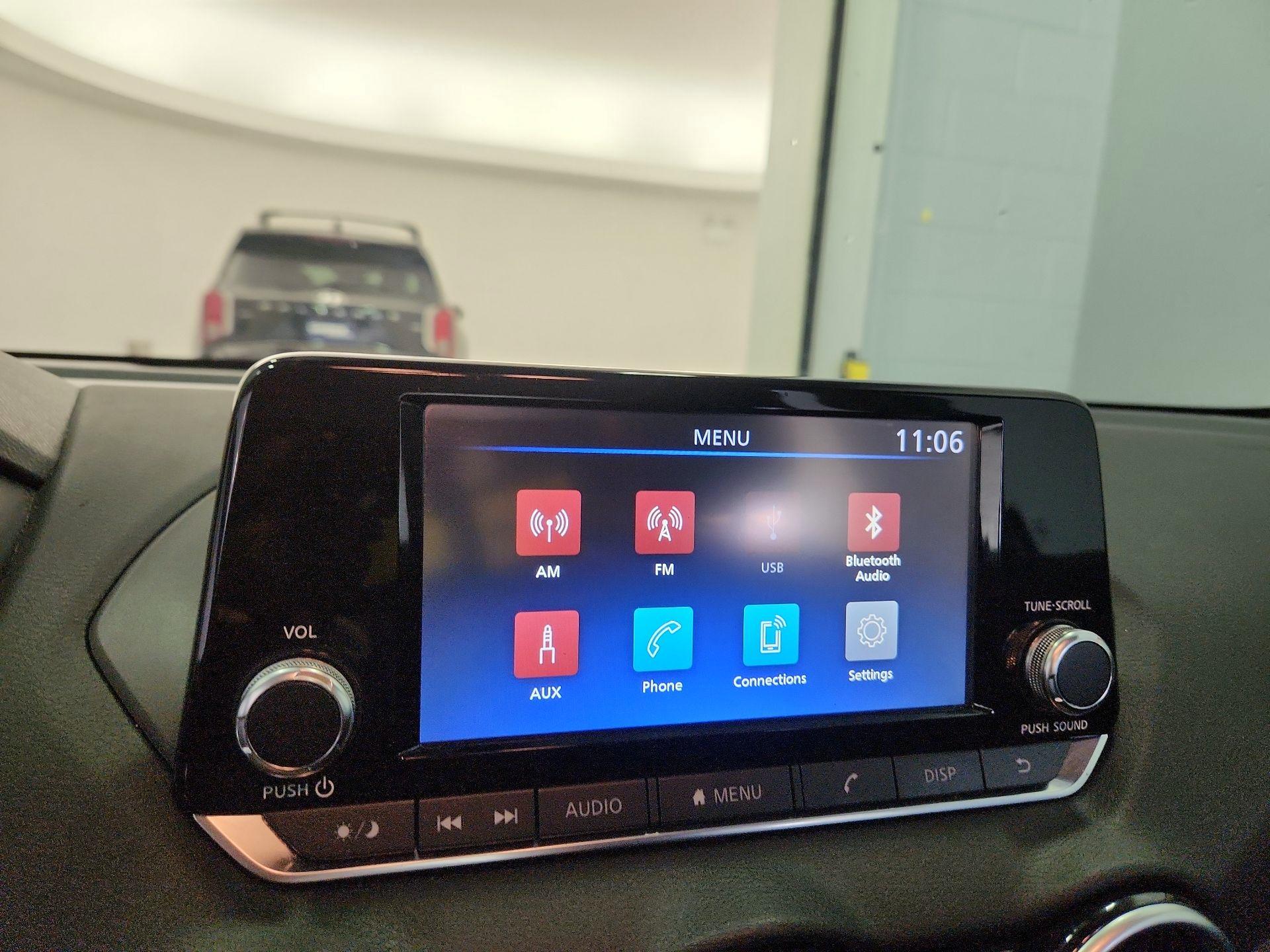 Thumbnail: 2024 Nissan Sentra - 15