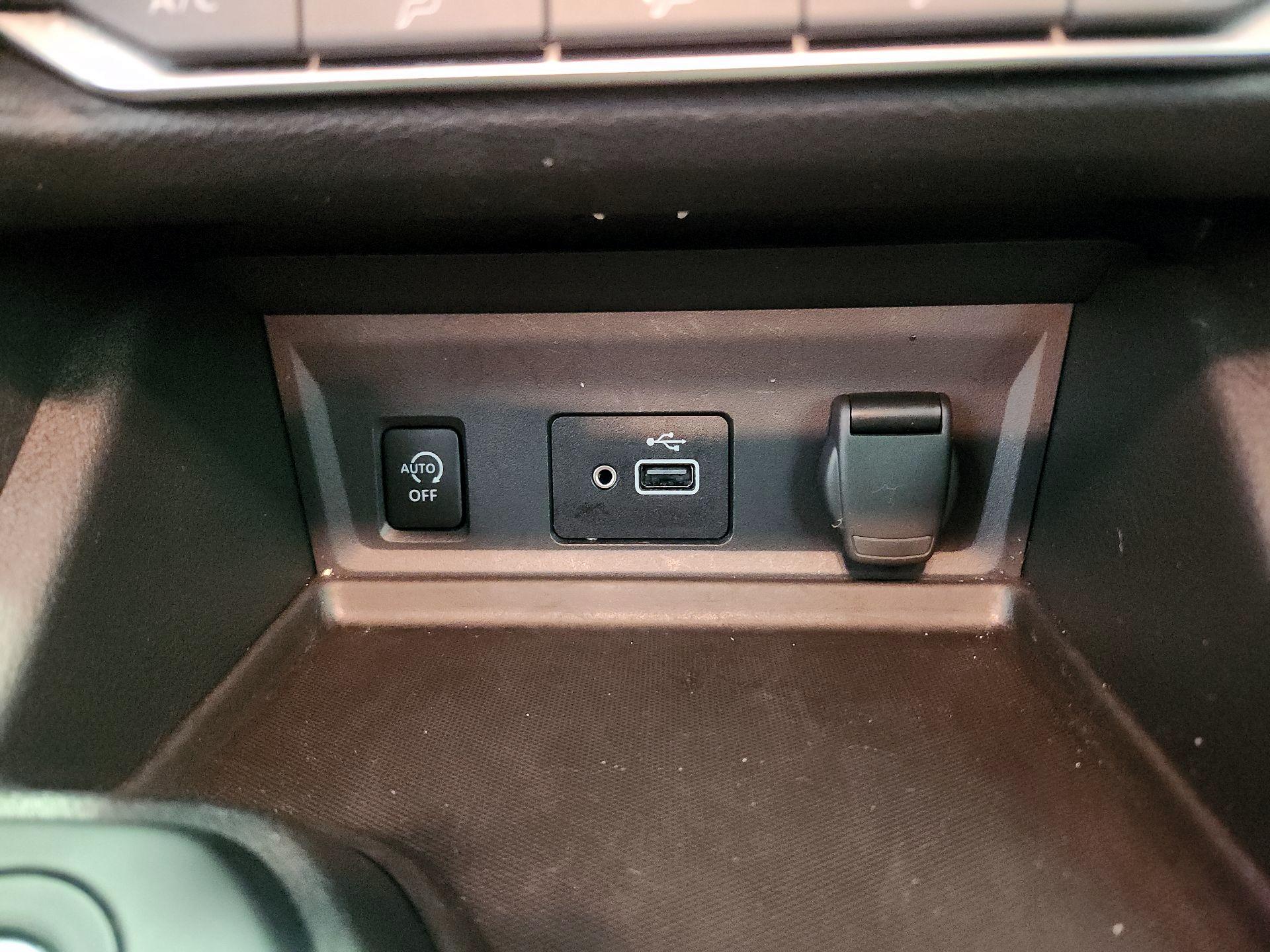 Thumbnail: 2024 Nissan Sentra - 18