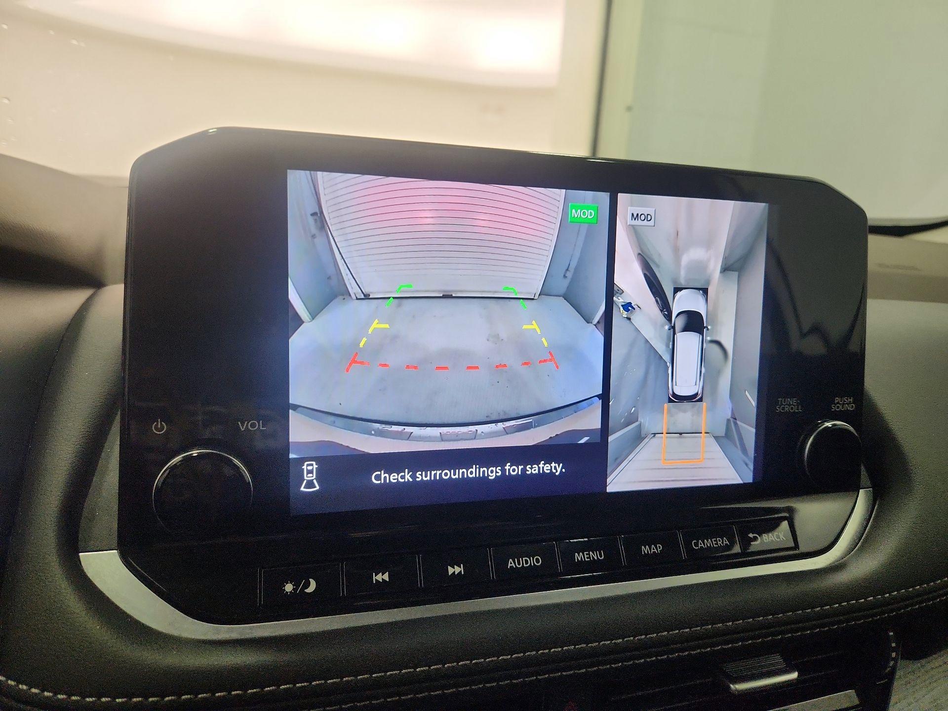 Thumbnail: 2022 Nissan Rogue - 15