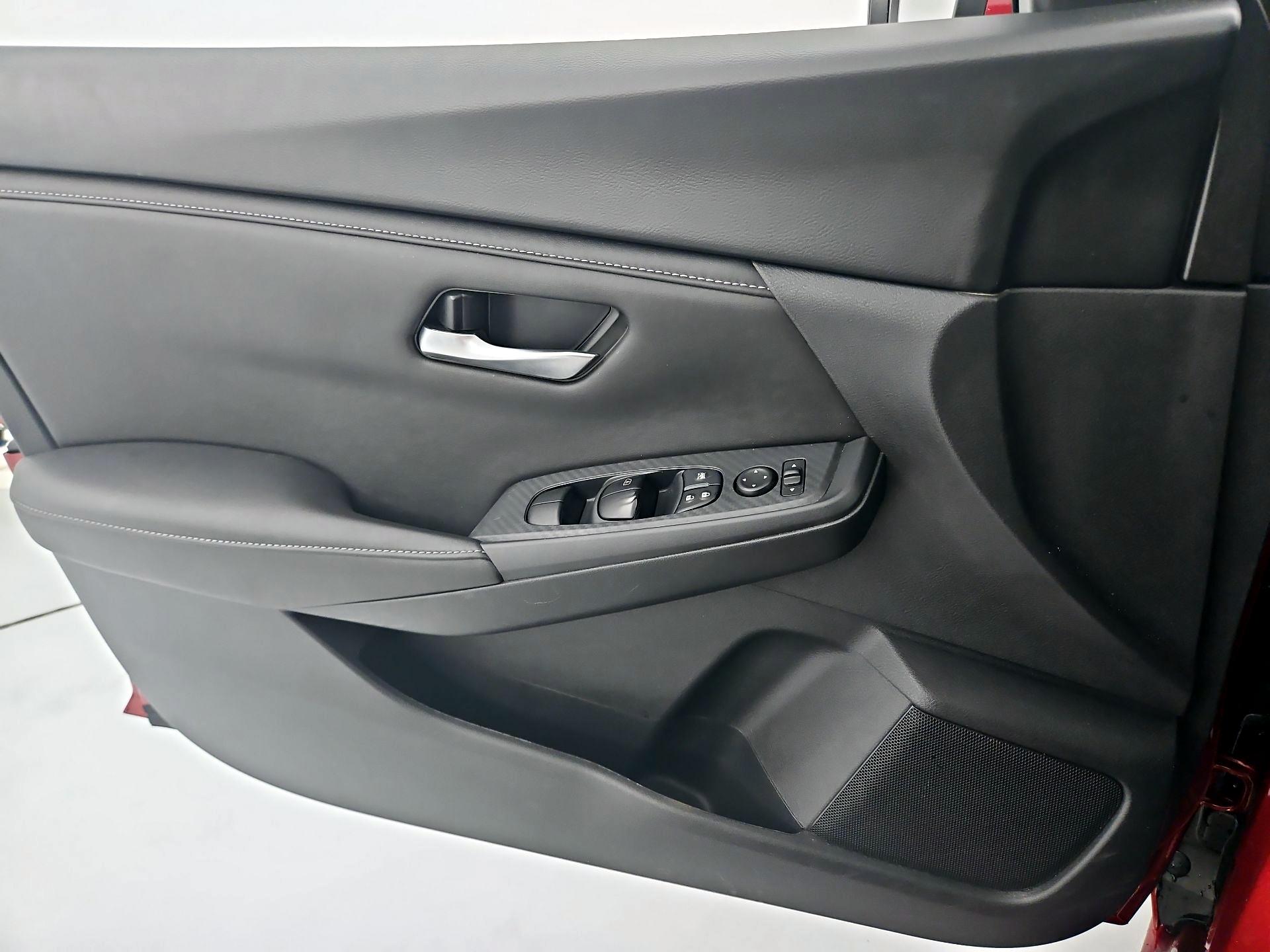 Thumbnail: 2025 Nissan Sentra - 12